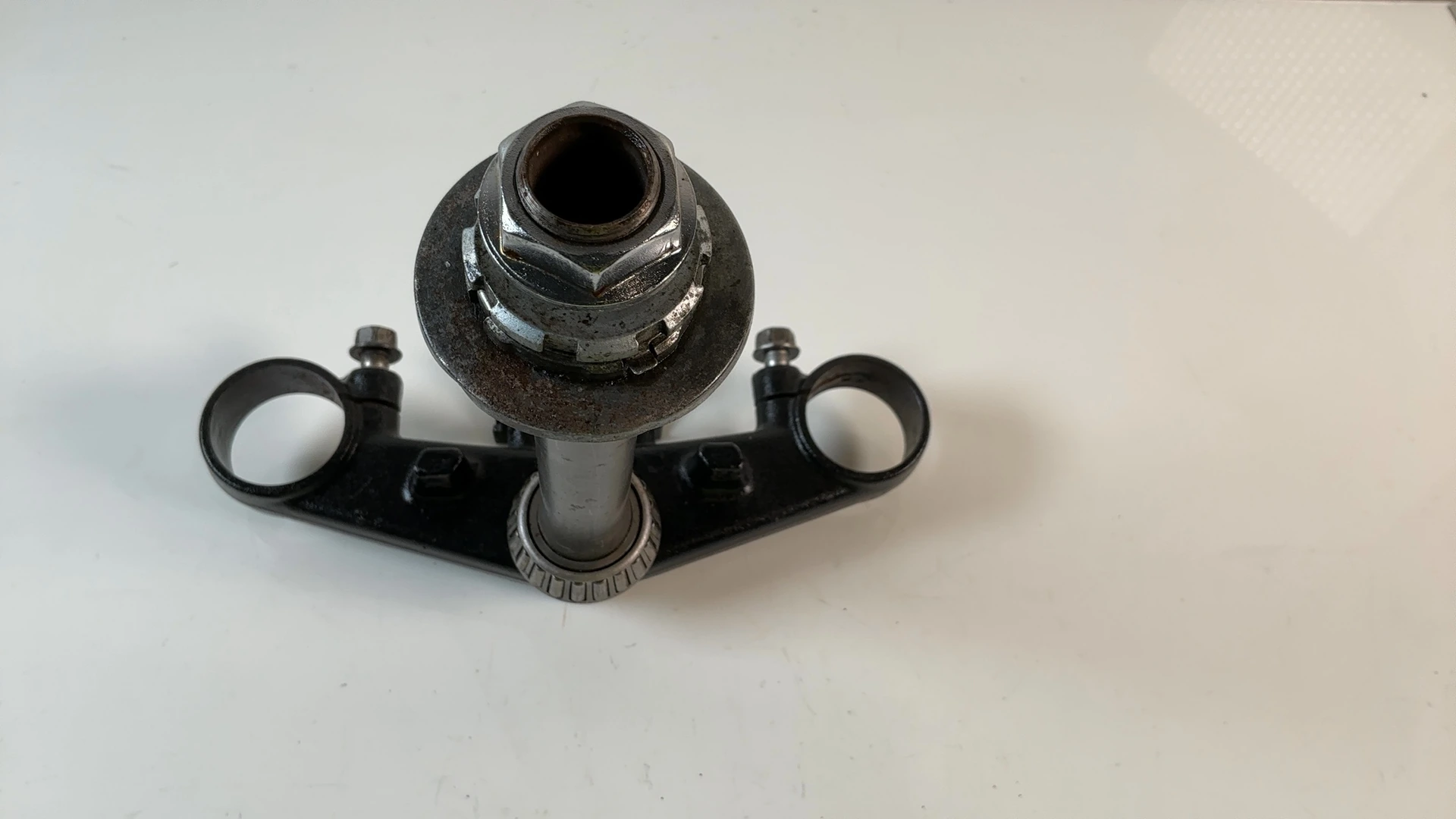 Honda Interceptor VFR800 RC46 800cc Lower Triple Tree 2002-09 OEM 53219-MCW-D00 - Image 3