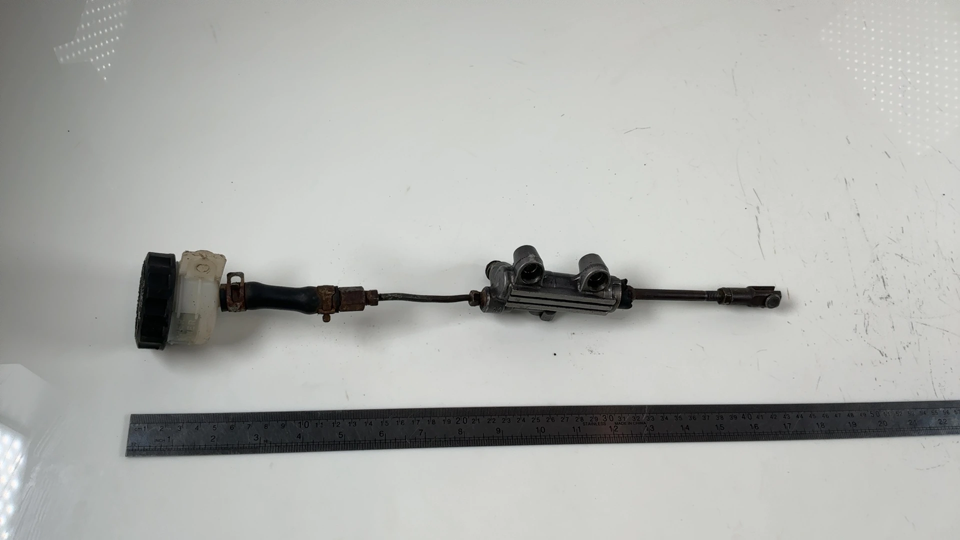 Kawasaki GPZ1000RX Rear Brake Master Cylinder 1986-87 OEM 43015-1290 - Image 3