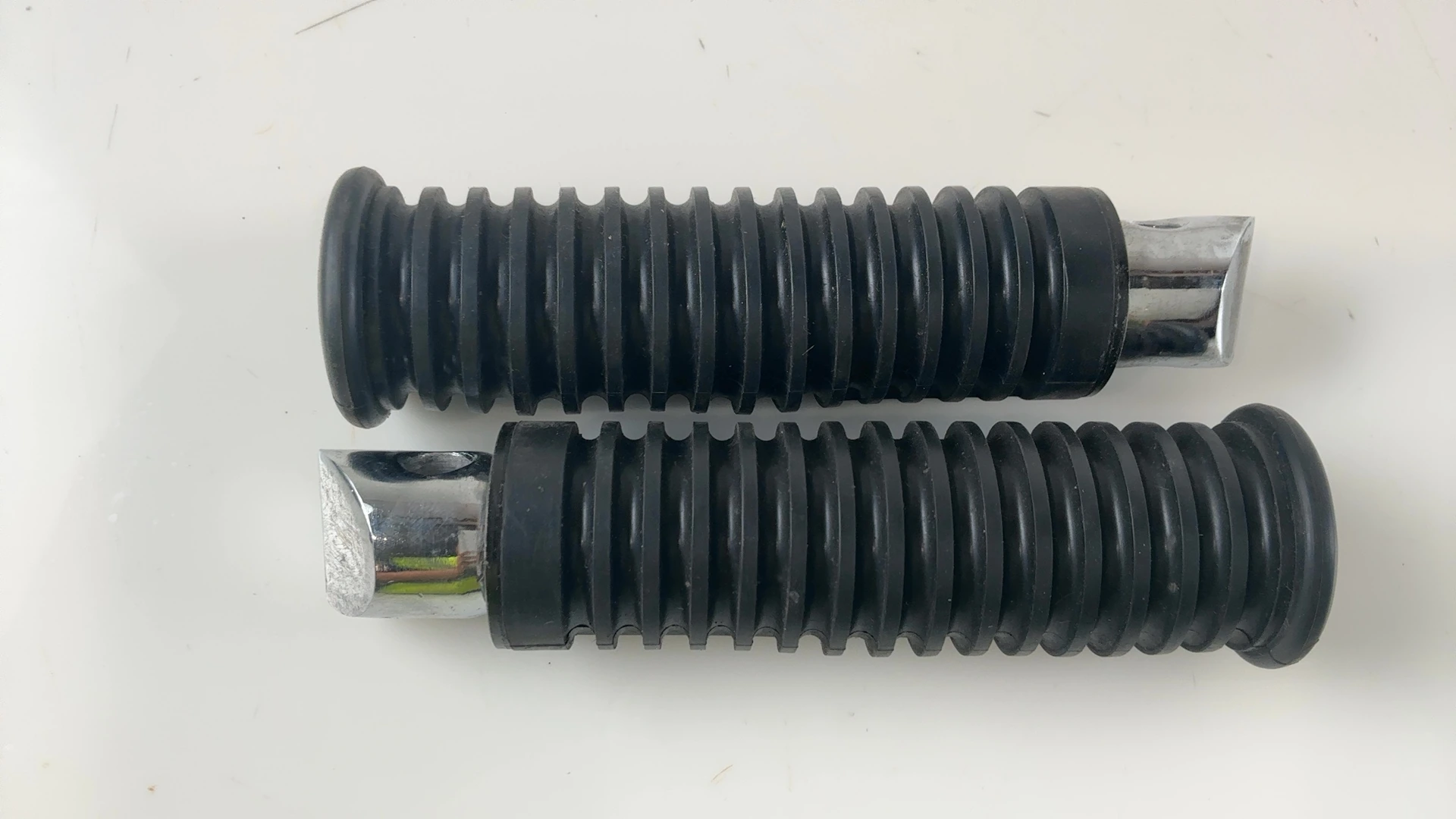 Kawasaki Vulcan 800 VN800B 800cc Passenger Foot Pegs 1995-2006 OEM 34028-1219 - Image 4