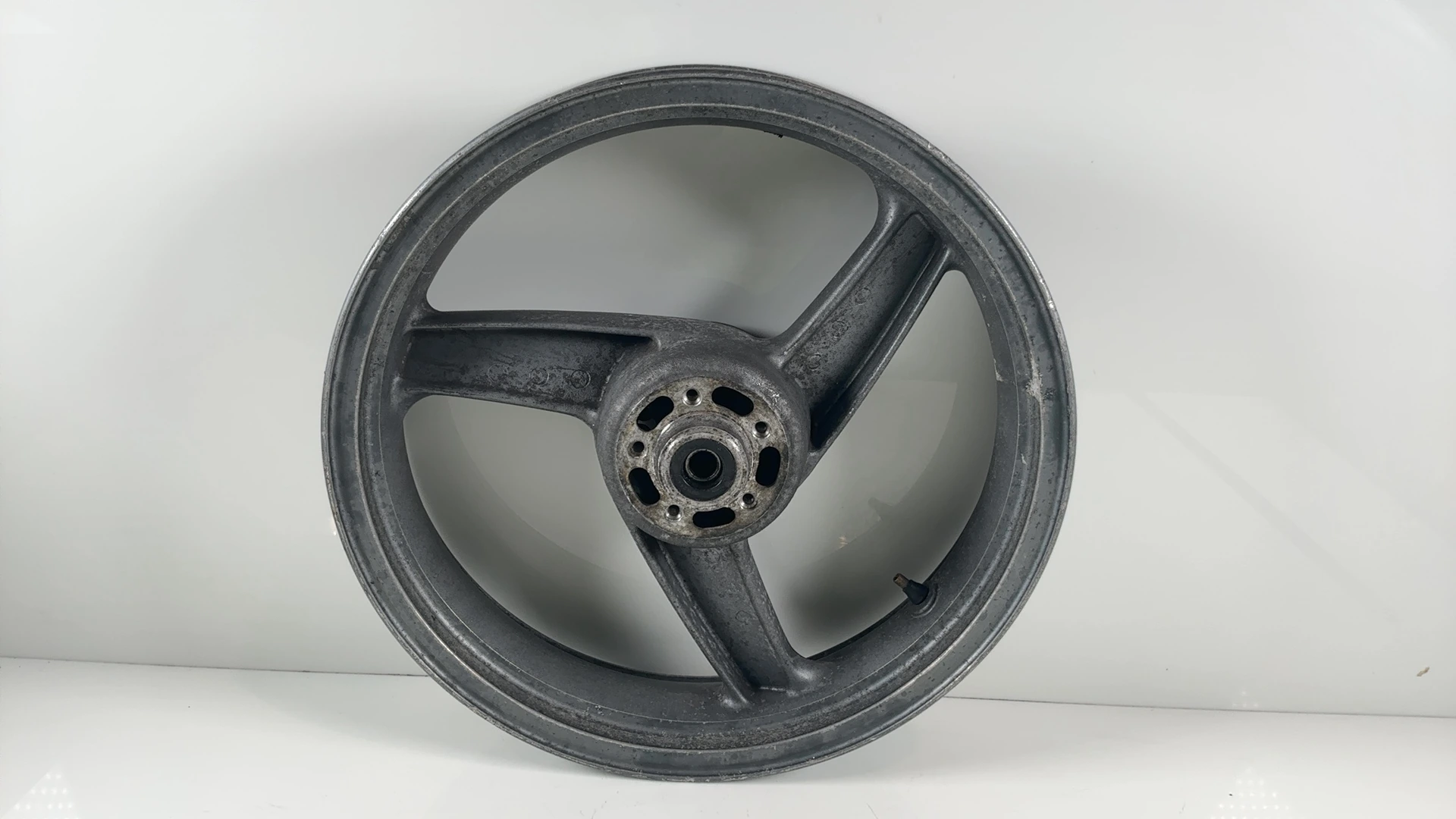 Kawasaki ZZR600 ZX600D 600cc Front Wheel Rim 1990-1992 OEM 41073-1365-FE