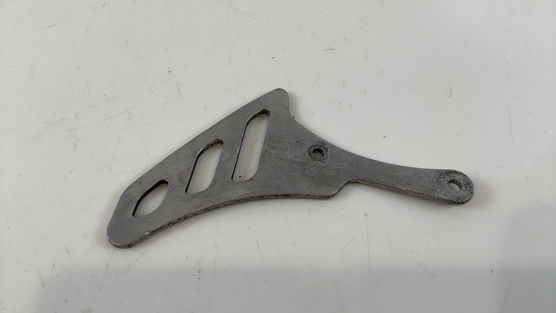 Triumph Sprint Daytona 955i 955cc Lower Chain Guard 1997-2004 OEM T2057195 - Image 2