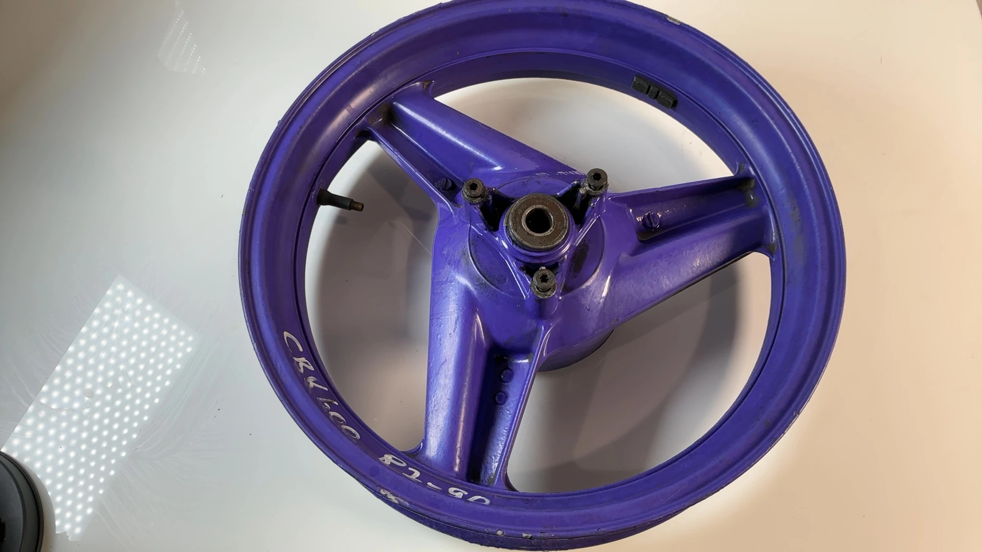 Honda CBR600 Hurricane F1 600cc Front Wheel Rim 1987-1990 OEM 44650-KT8-305ZA