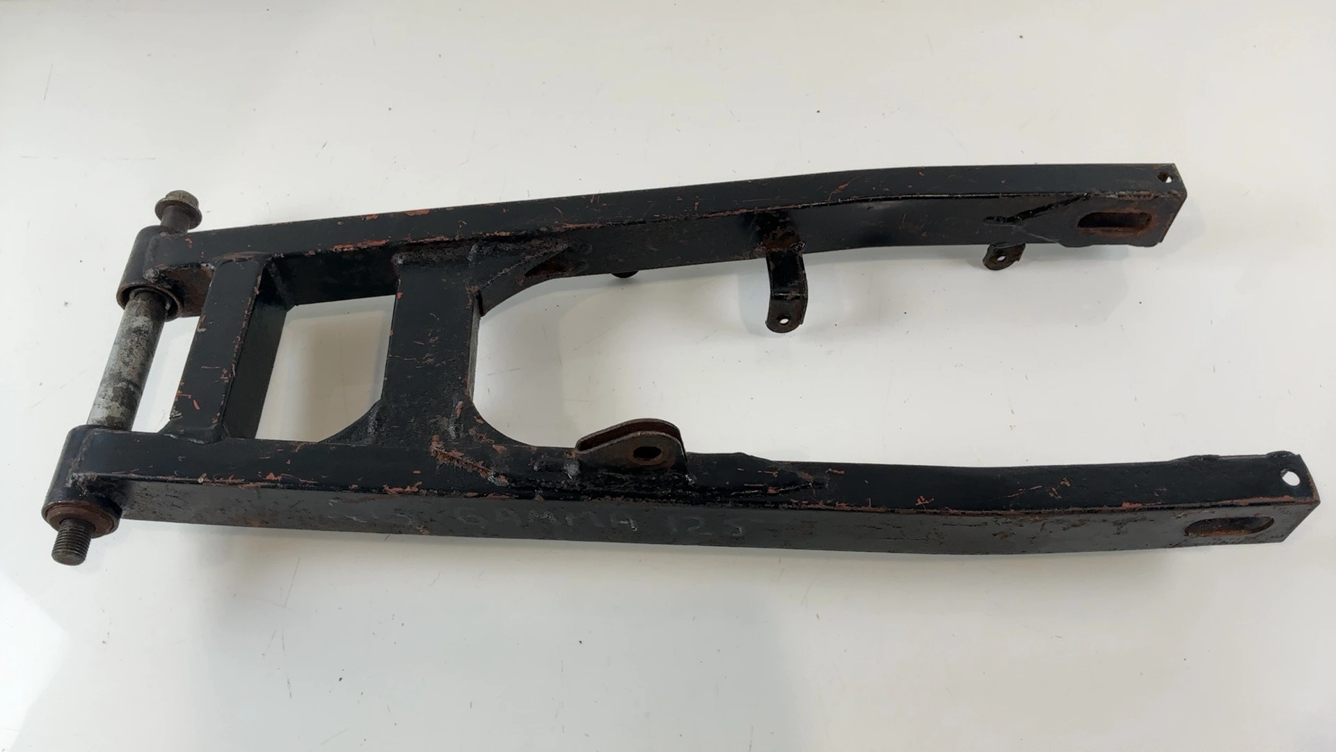 Suzuki RG125 Gamma RG80 125cc Rear Suspension Swingarm 1985-1991 61000-36A03-13L