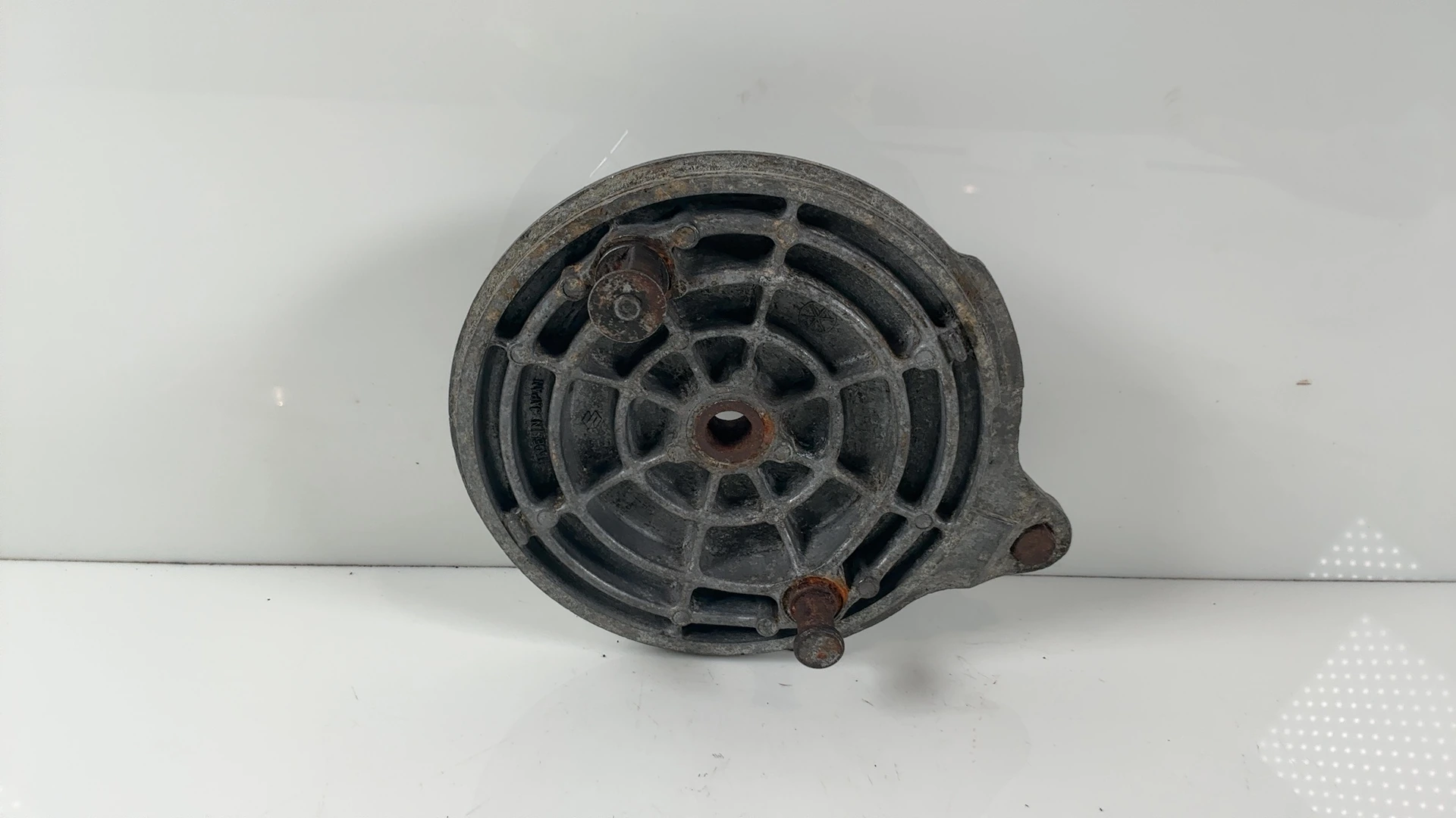 Suzuki GS250 GS250T 250 Rear Wheel Hub Drum Brake Plate 1980-1981 OEM 64210-1130 - Image 2