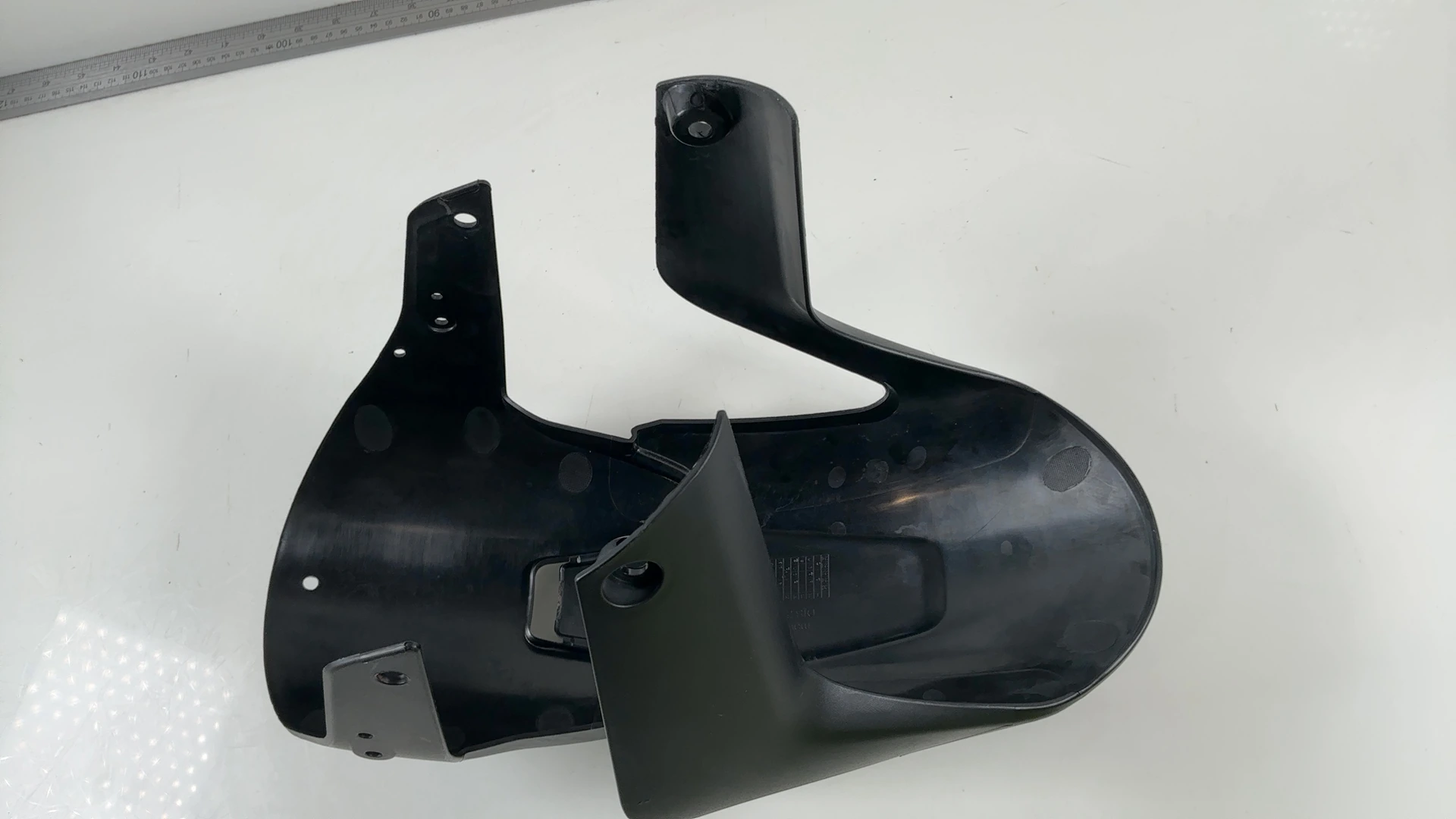 Aprilia RSV4 Tuono 1100 RS 660 Front Mudguard Fender 2020-2026 OEM 2B008635 - Image 2