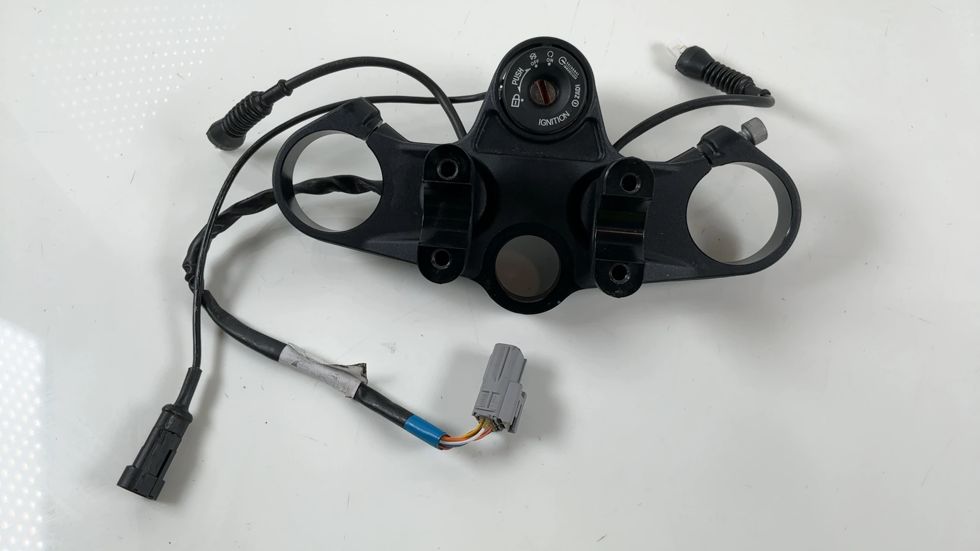 Aprilia RSV4 Tuono 1100 Upper Fork Bridge Yoke Triple Tree 2011-2026 OEM 898680
