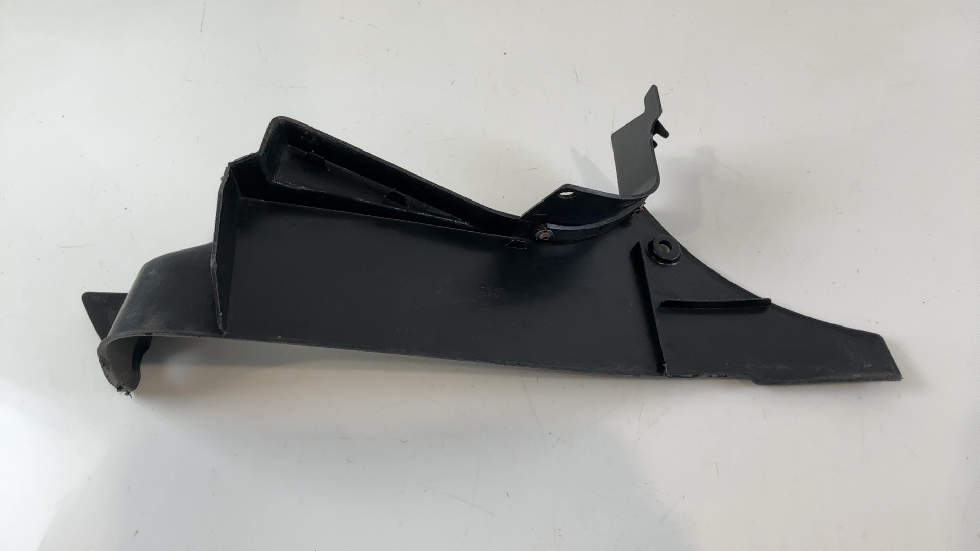 Honda CBR900RR Fireblade Front Right Inner Fairing 1994-97 OEM 64592-MAE-3000 - Image 2