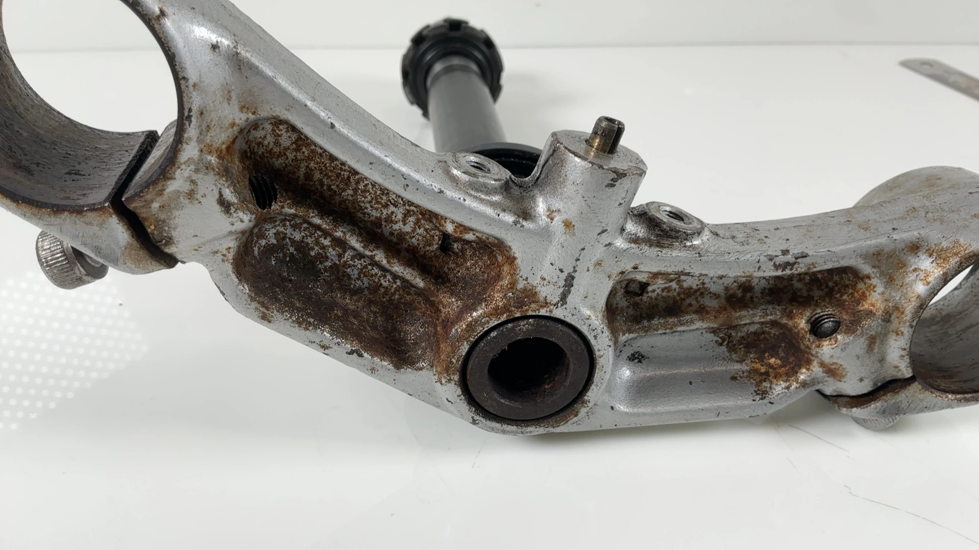 Kawasaki ZR-7 ZR750 750cc Lower Triple Tree Fork Stem Clamp 1999-2005 44037-1392 - Image 6