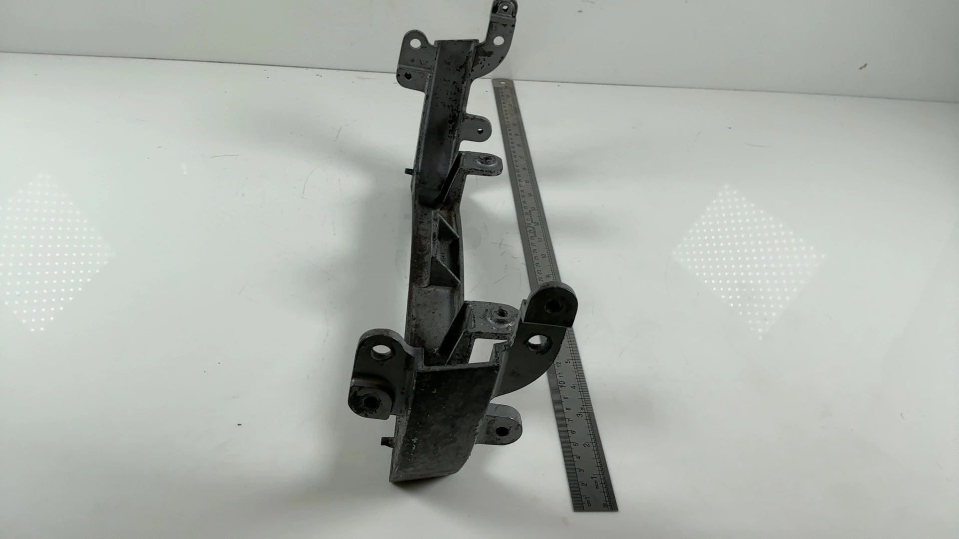 Kawasaki Ninja ZX600A 600cc Front Center Fairing Bracket 1985-89 OEM 35011-1246 - Image 3