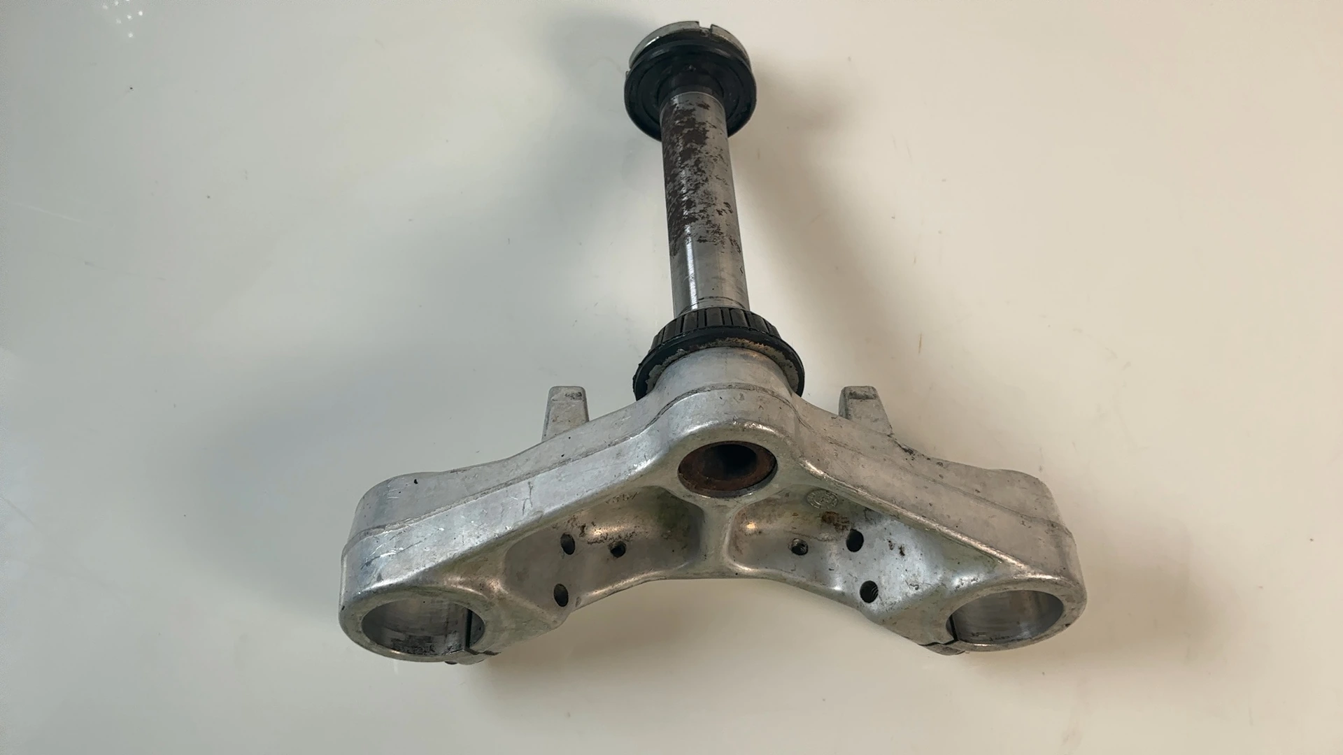 Aprilia RS 50 ZD4SE 50cc Lower Triple Tree 1999-2005 OEM AP8203954 MAL - Image 2