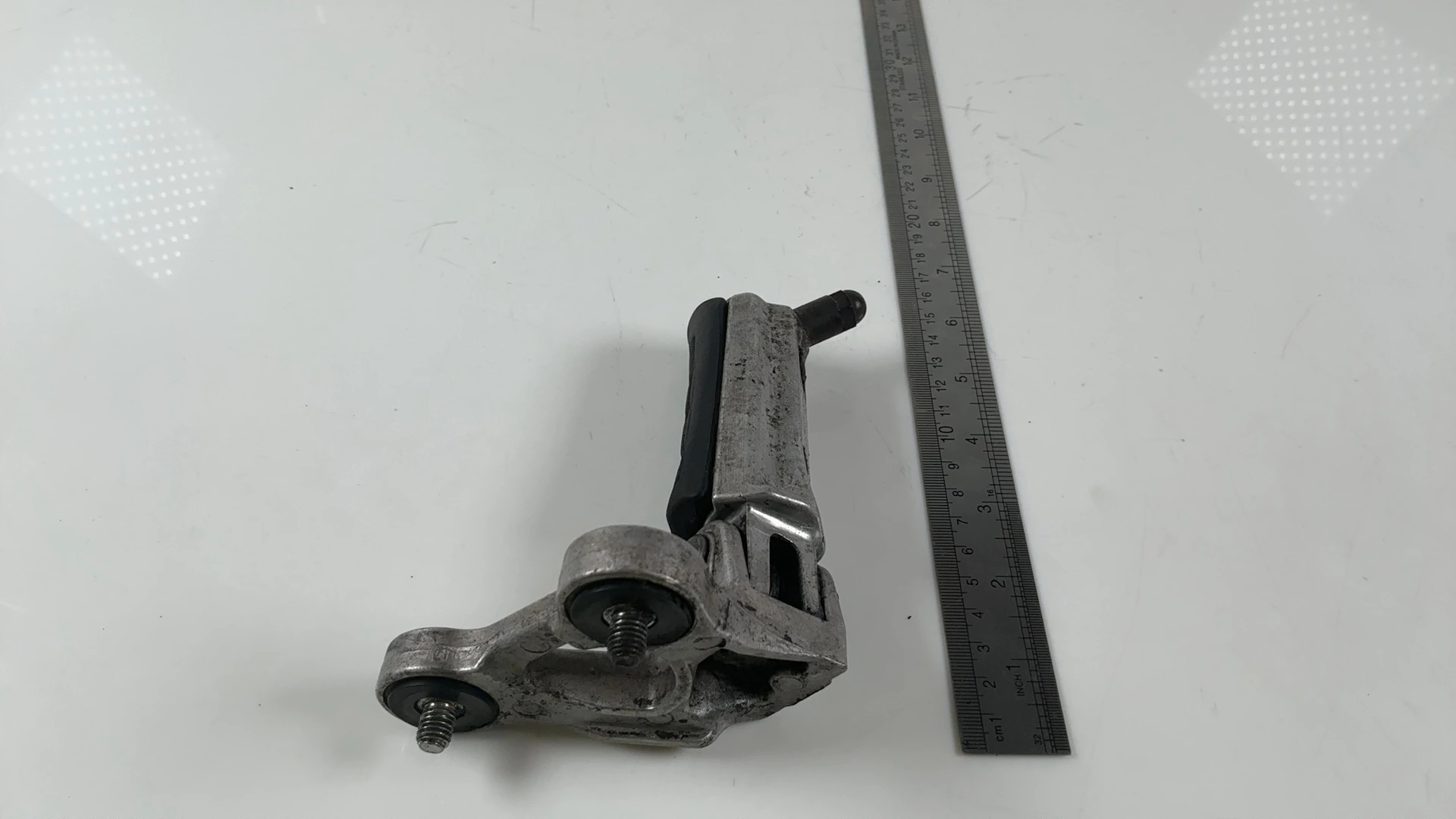 Honda CBR1000F SC24 1000cc Left Foot Rest Bracket 1989-1992 OEM 50640-MS2-670 - Image 3