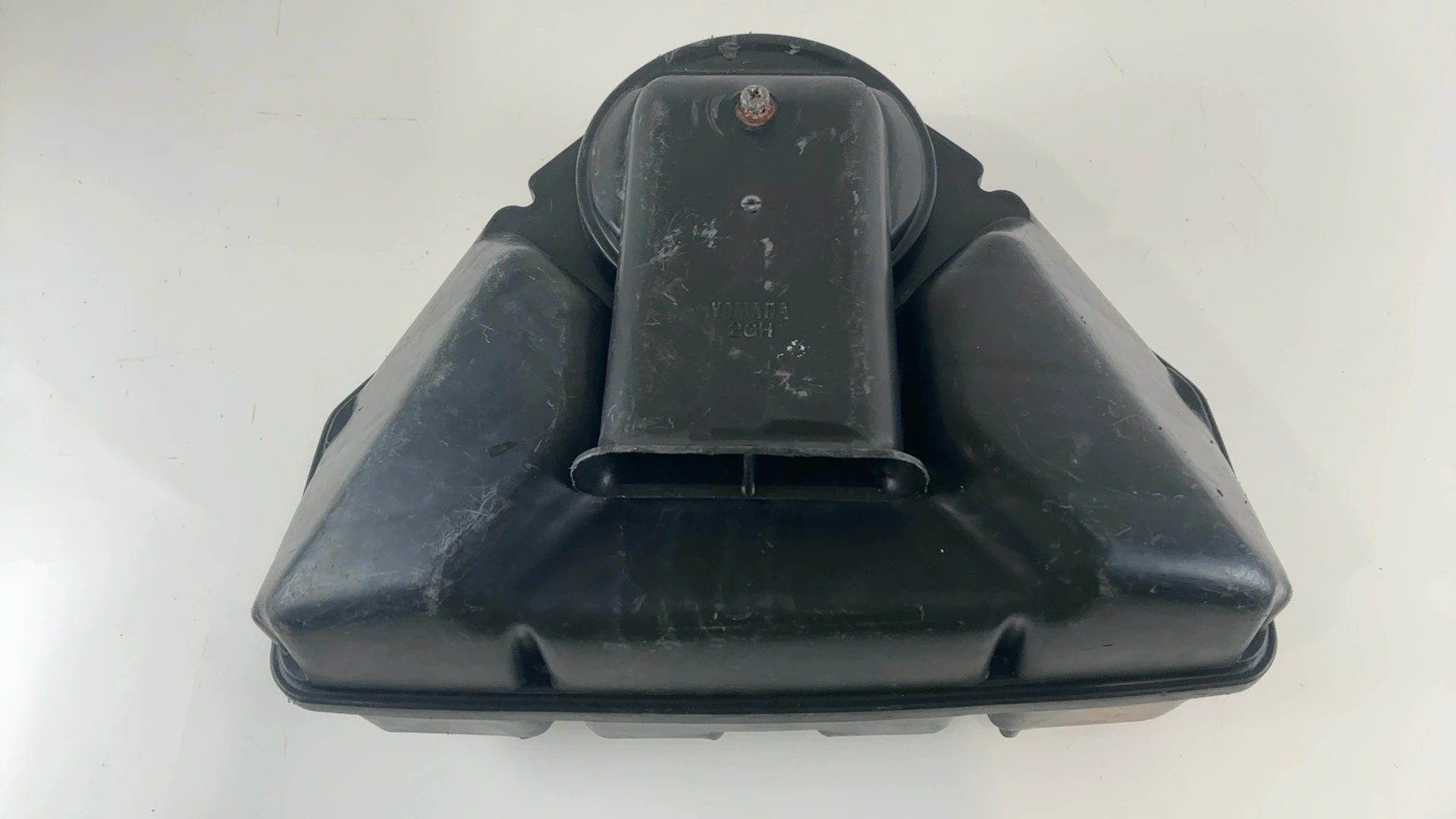 Yamaha FZR 1000 FZR1000 1000cc Air Filter Box 1987 1988 OEM 2GH-14401-00-00 - Image 2