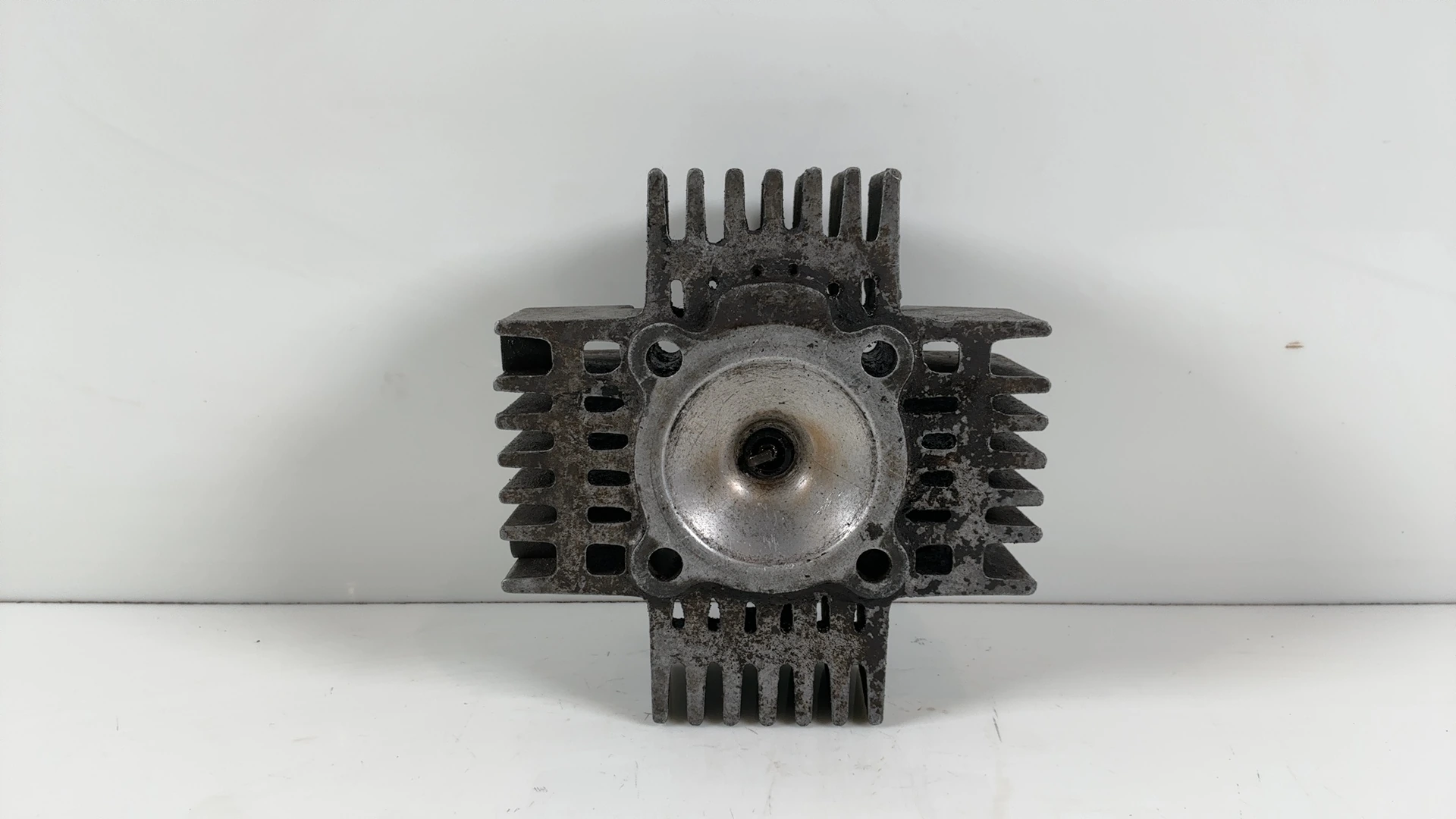 Yamaha G5 80cc Cylinder Head 1969-1972 OEM 233-11111-00-00 - Image 1