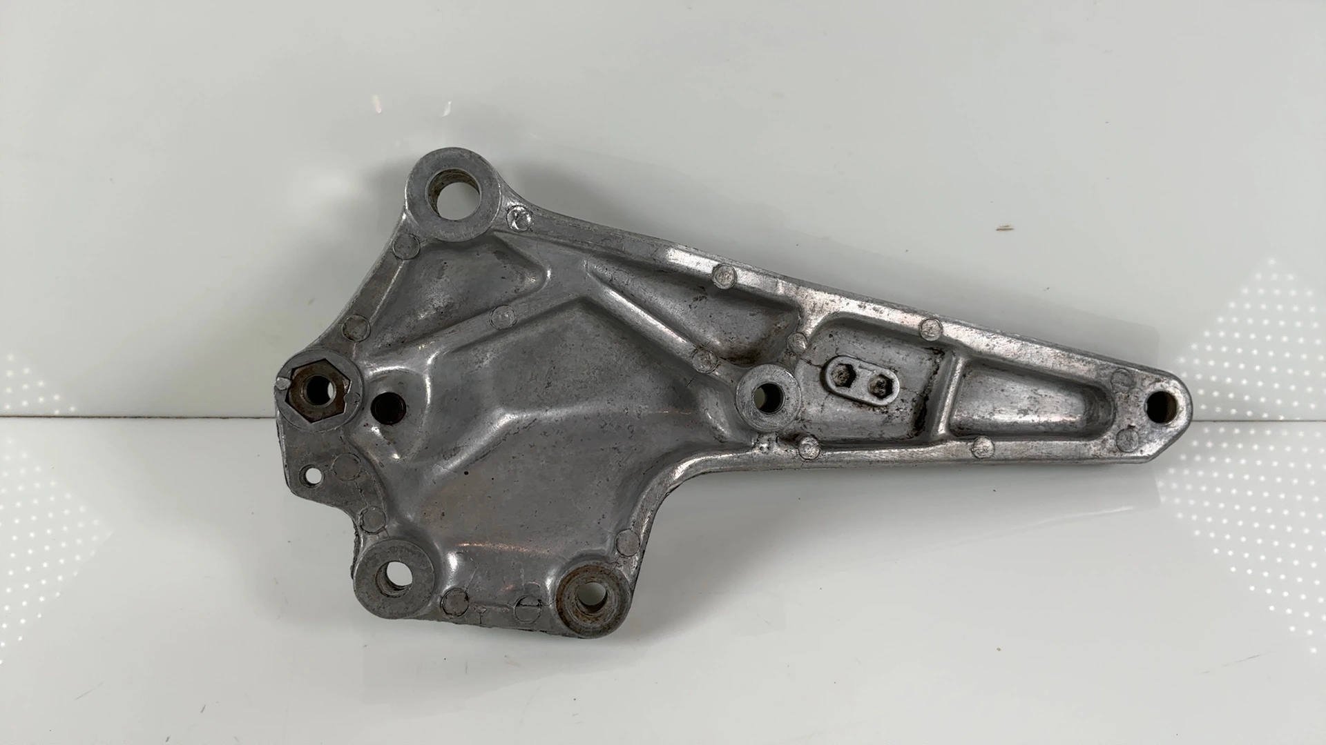 Honda CB400N CB250N 400CC Right Footrest Holder Bracket 1978-1986 50600-443-610 - Image 2