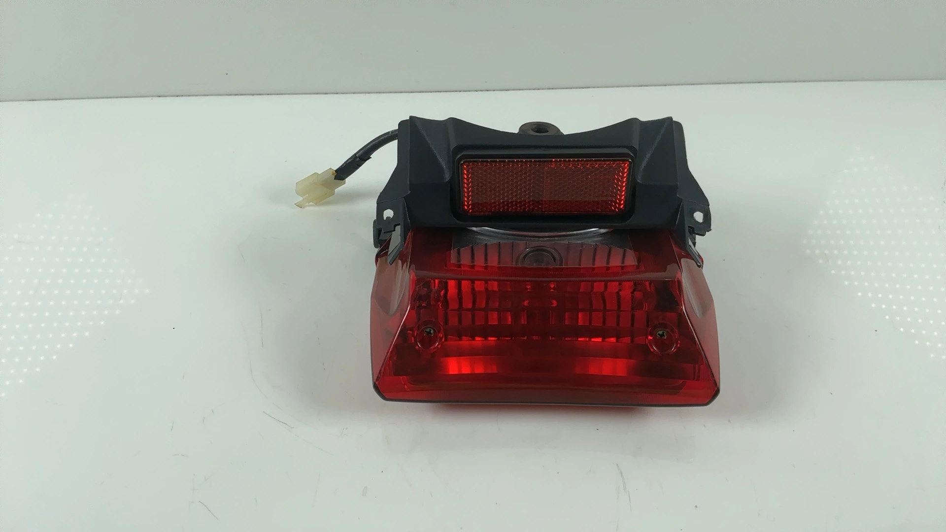 Yamaha YBR 125 CC Rear Tail Brake Light Lamp Assembly 2013-2017 OEM 1CD-H4700-01