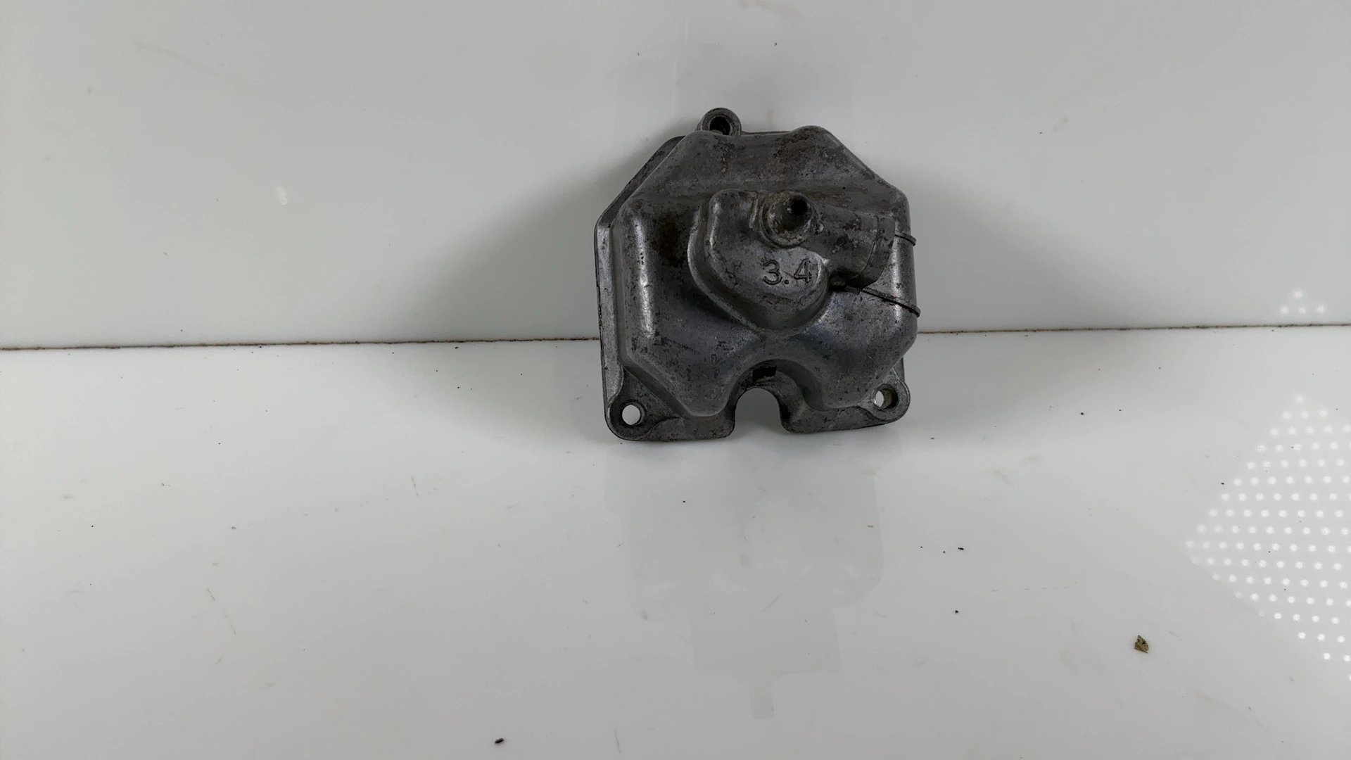 Honda CB125 CB125S 125cc Carburetor Float Bowl 1978-1982 OEM 16045-399-014 - Image 1