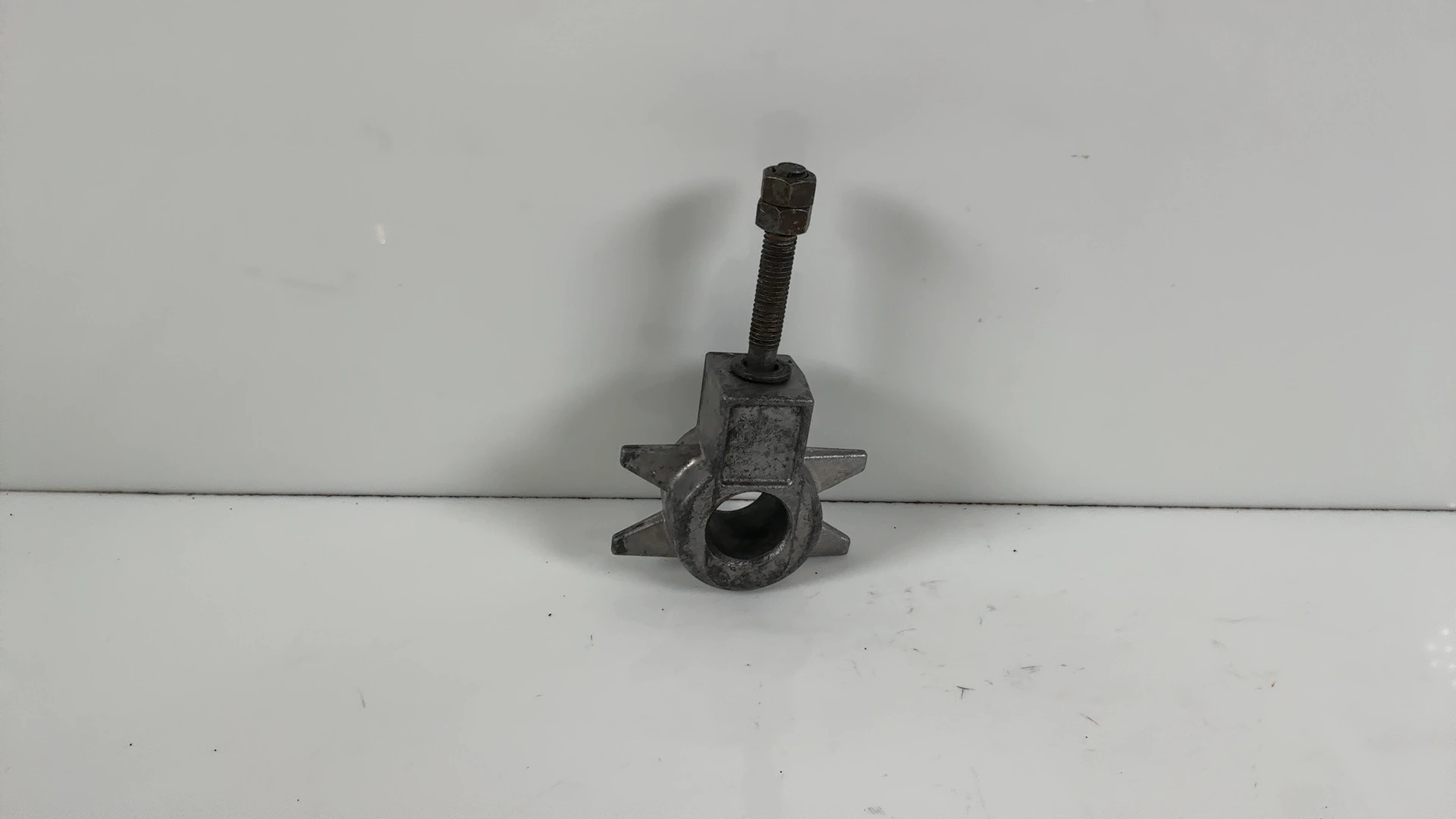 Kawasaki KZ1000 E ST 1000CC Transmission Sprocket Cover 1979-1980 OEM 14025-1092 - Image 1