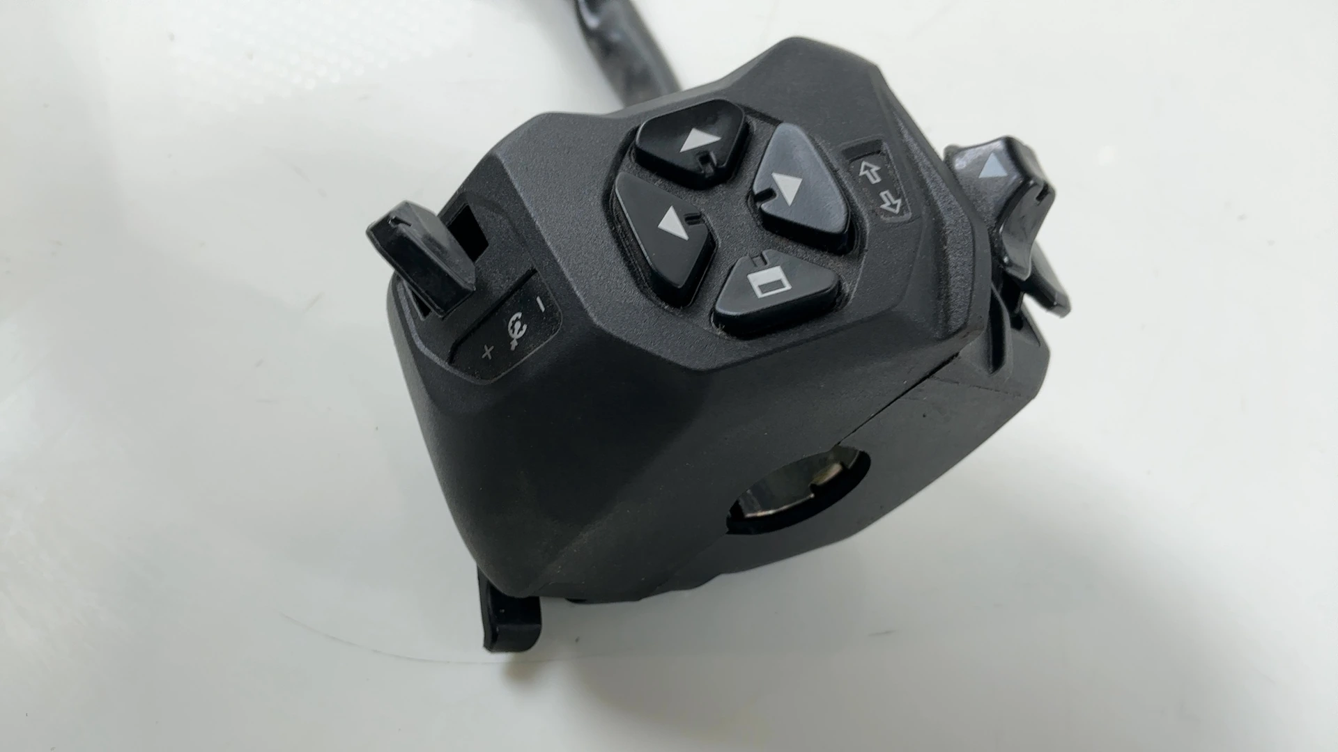 Aprilia RSV4 Tuono V4 1100 Left Handlebar Switch 2025 2026 OEM 2B012091 - Image 5