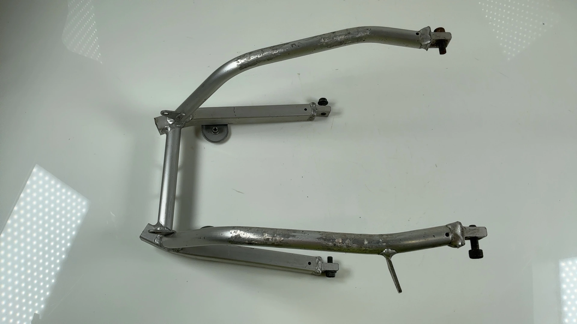 Suzuki GSXR 600 750 SRAD 600cc Rear Subframe 1996-2000 OEM 43980-33E20 - Image 1