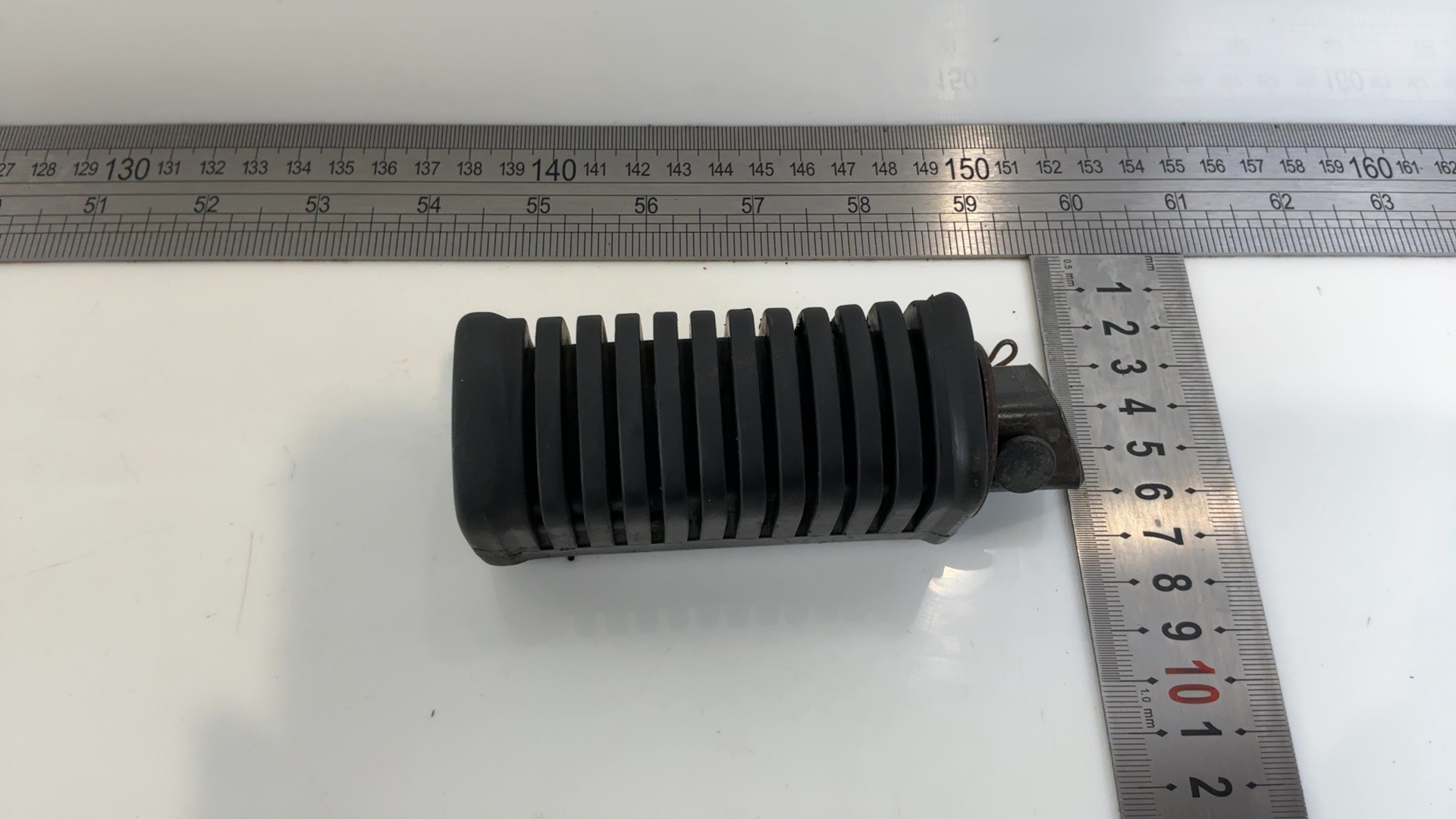 Kawasaki KZ1000 1000 CC Front Right Foot Rest 1979-1980 OEM 34028-012 - Image 6