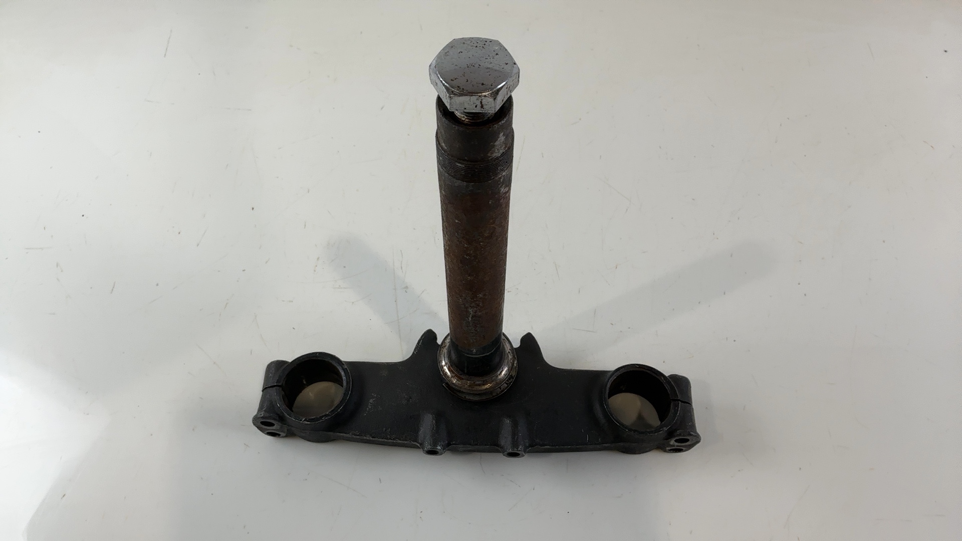 Kawasaki KZ650 Custom F1 650 Lower Fork Bridge 1980 OEM 44037-1025
