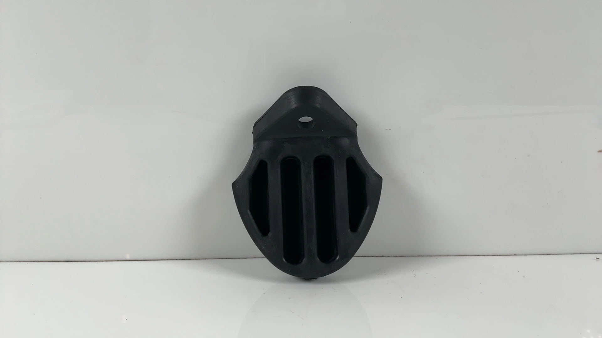 Peugeot XR6 50cc Fuel Petrol Tank Rubber Mount Buffer Cushion 2003-08 OEM 755957 - Image 1