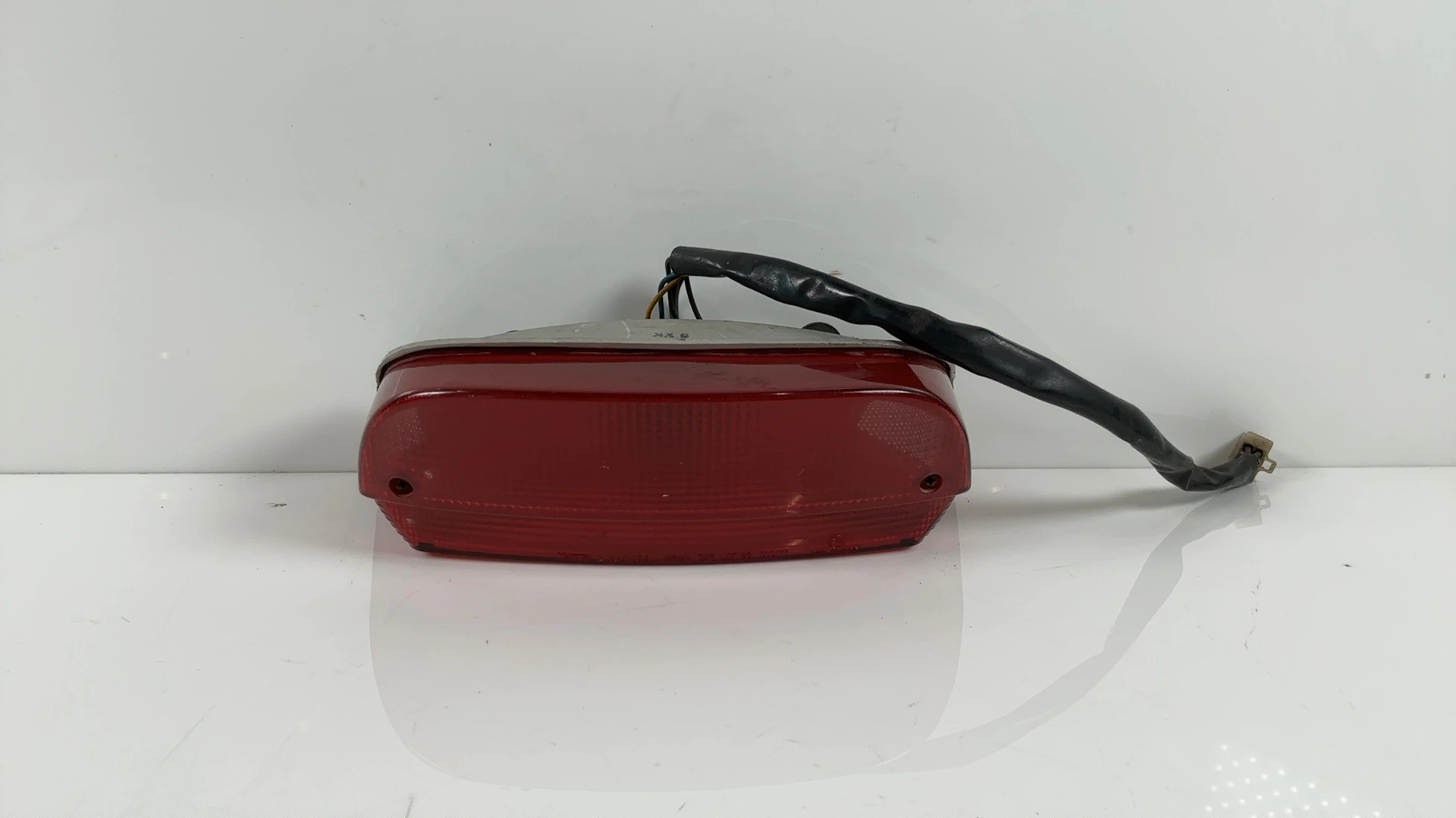 Yamaha XJ600 Diversion 4BR 600 Taillight 1992-2003 OEM 4BP-84710-00