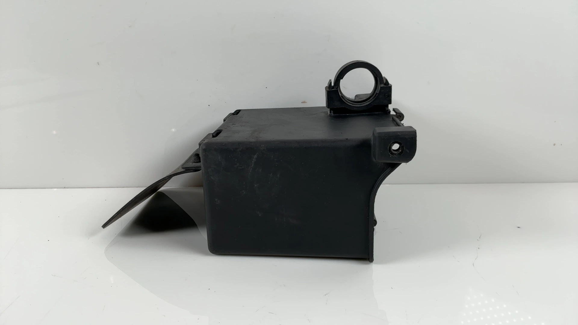 Yamaha FZR 600 3HE 600cc Battery Box 1989-1993 OEM 1WG-2177G-00-00 - Image 7
