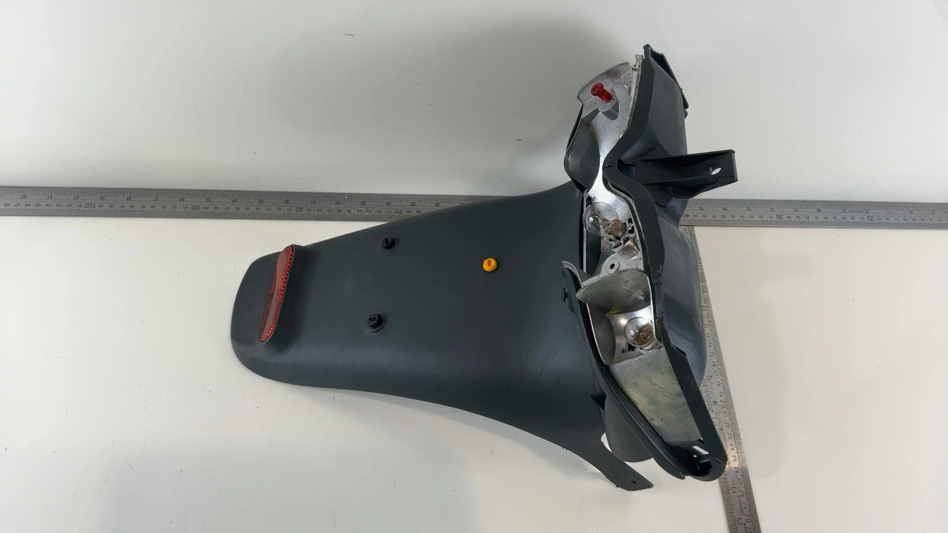 Gilera Runner ZAPM07000 125 Rear Fender License Plate Bracket 1997-05 298136000D - Image 3