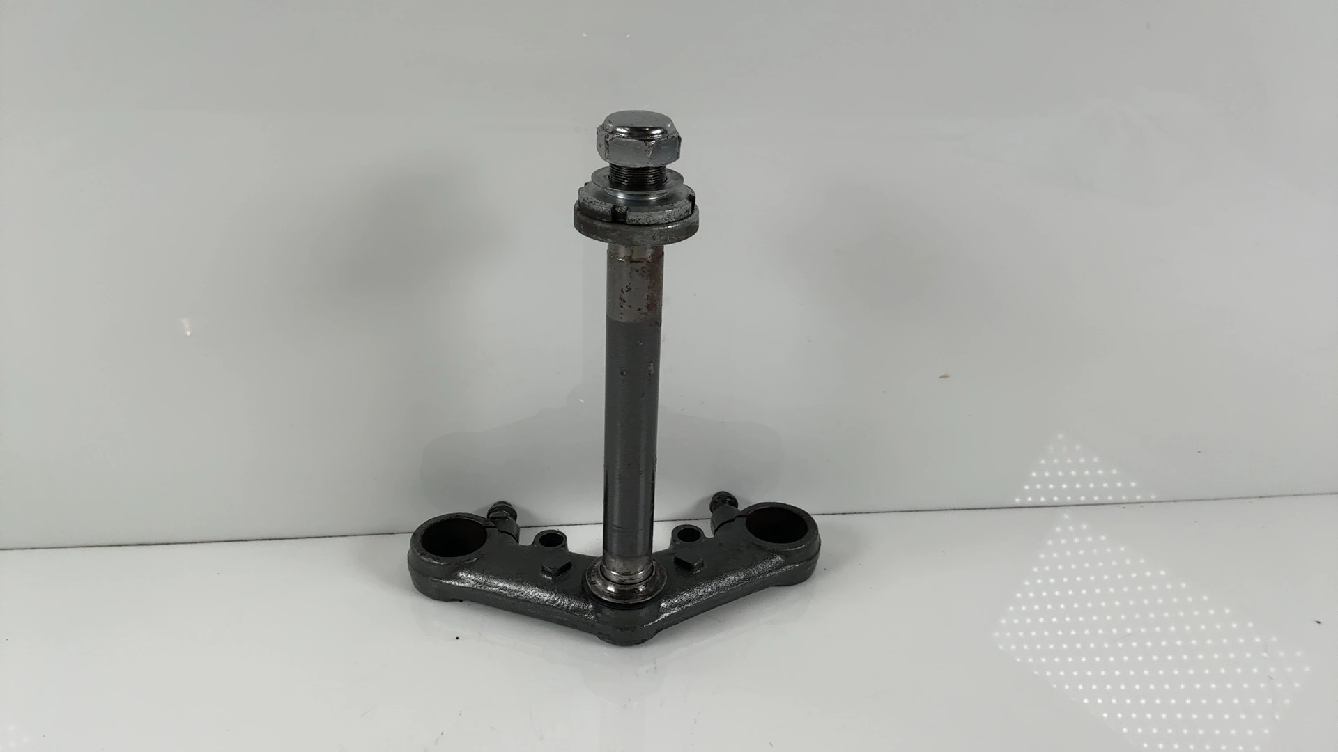 Honda NSR125 JC22 125cc Lower Triple Tree Clamp 1988-2001 OEM 53219-KY4-900 - Image 2