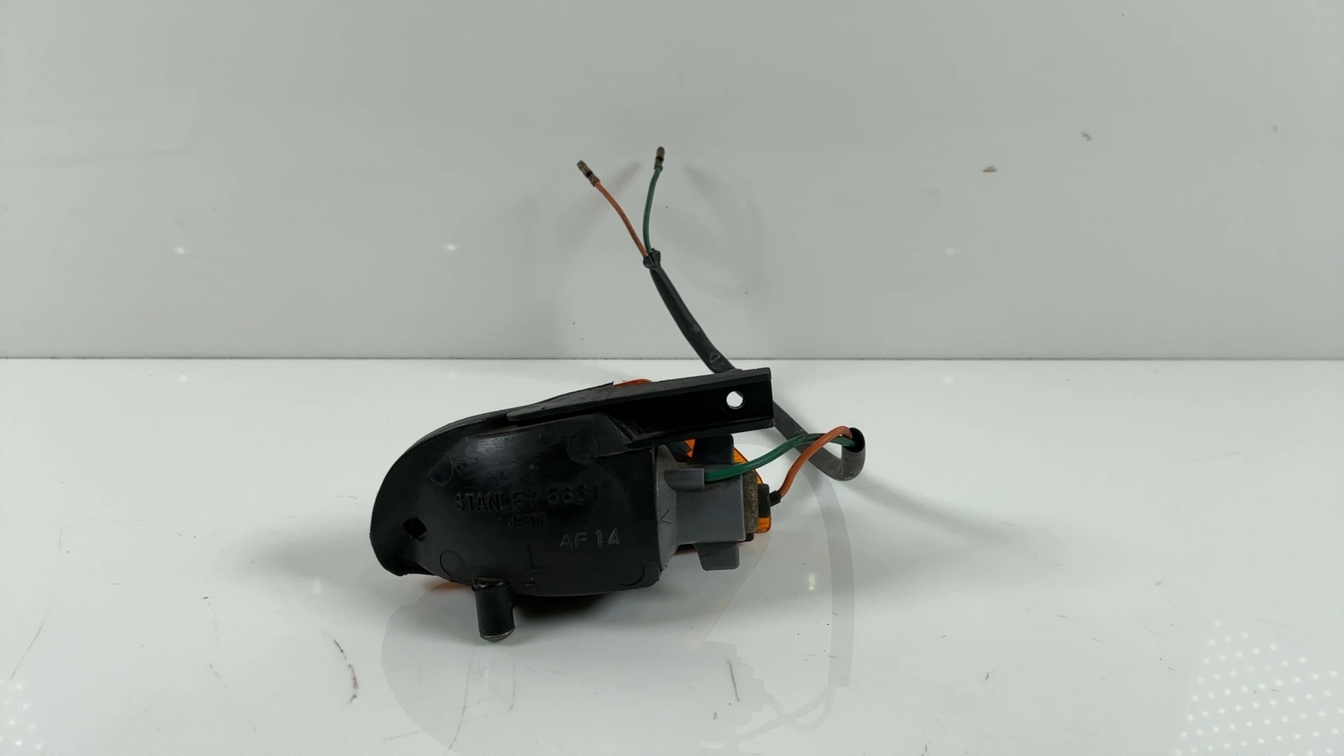 Honda Vision SA50 50cc Front Left Turn Signal Light 1988-1994 OEM 33450-GY1-901 - Image 4