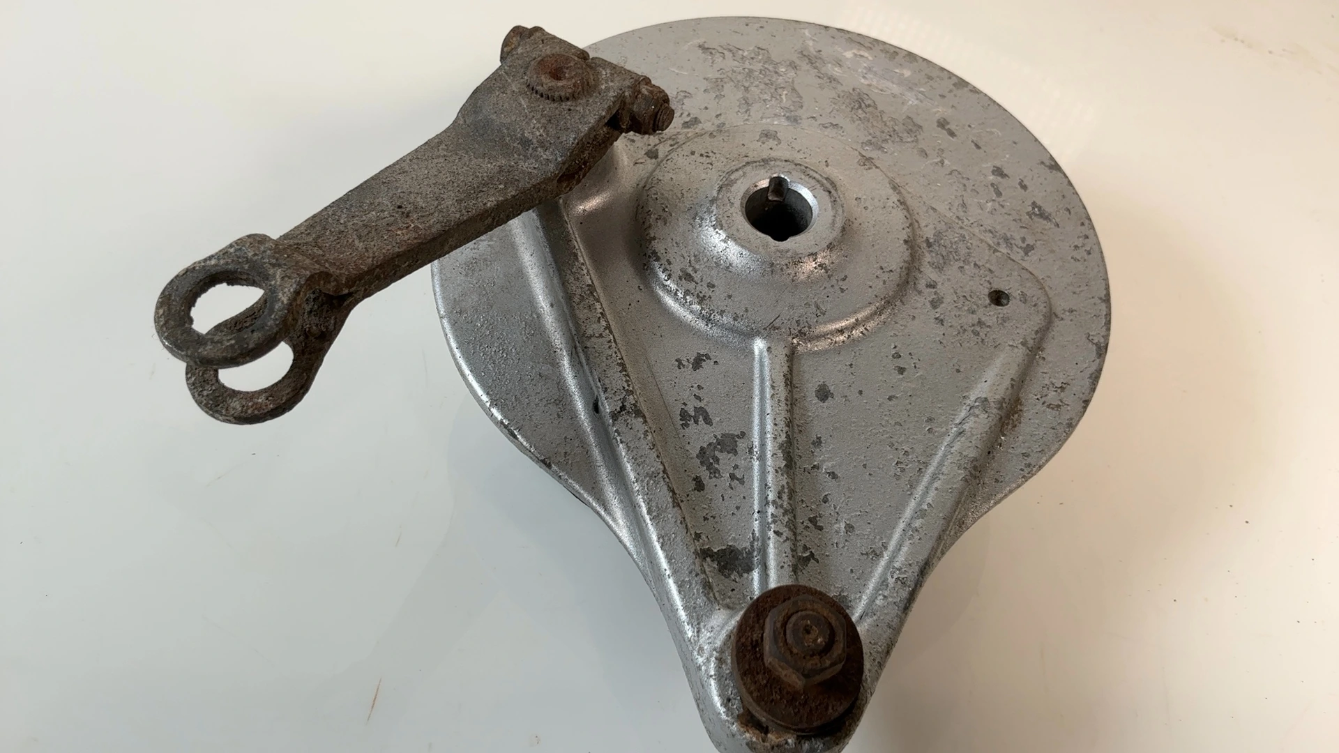 Honda CG125 CG 125cc Rear Wheel Drum Brake Panel Plate 2001-08 OEM 43100-KGA-900 - Image 5