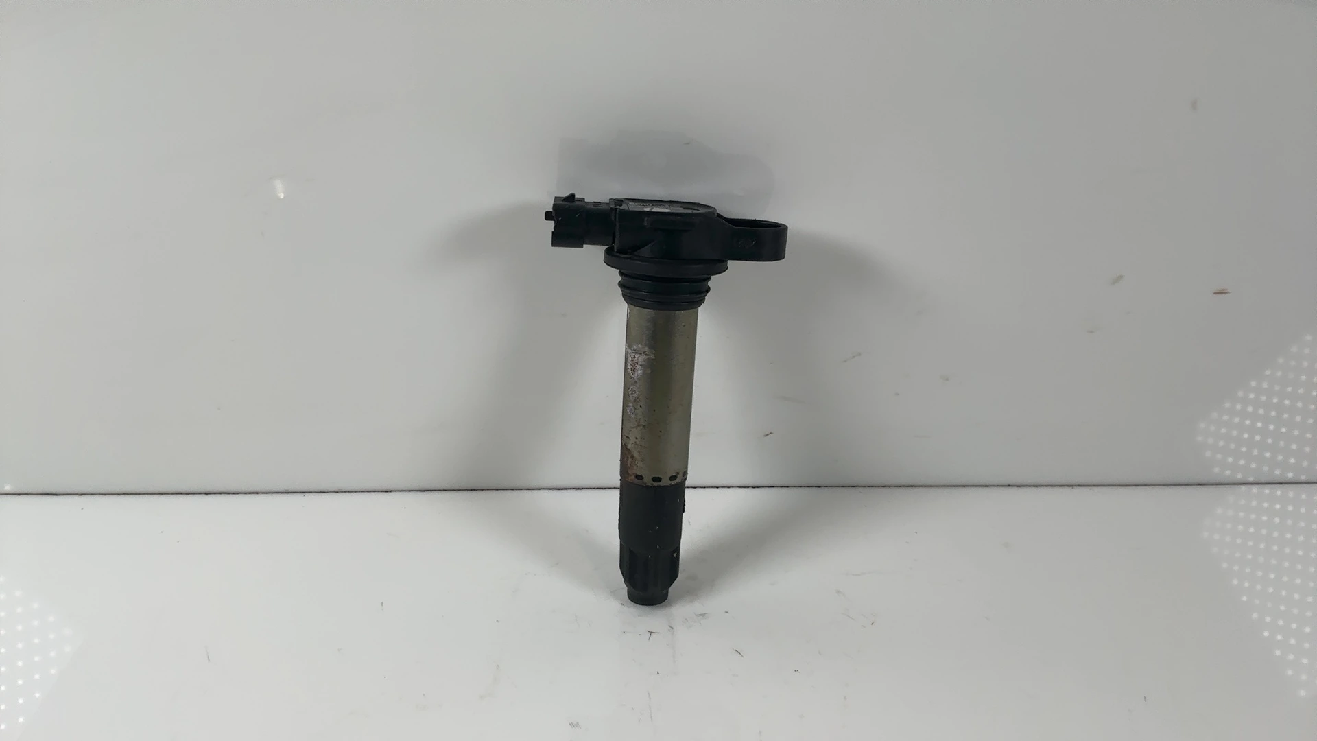 Ducati 999 749 Superbike 999CC Ignition Coil 2003-2006 OEM 38040081A - Image 2