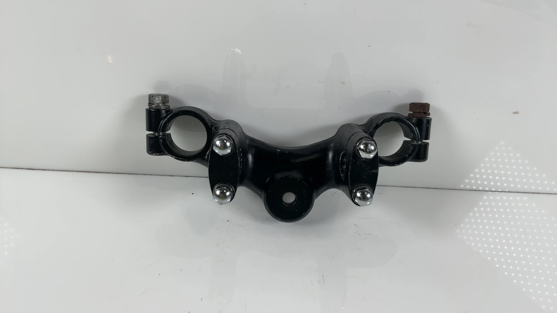 Suzuki GN125 GN125E 125 Upper Fork Bridge Yoke 1982-2001 OEM 51311-11300-291 - Image 2