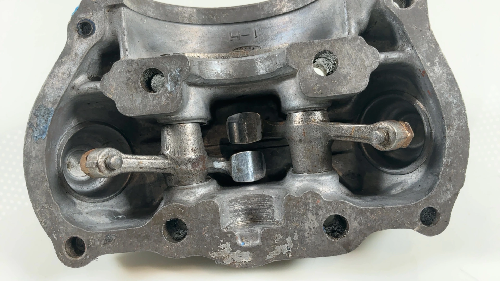 Honda CT125 Trail 125 Rocker Arm Valve Cylinder Head Cover 1977 OEM 12310-383-00 - Image 5