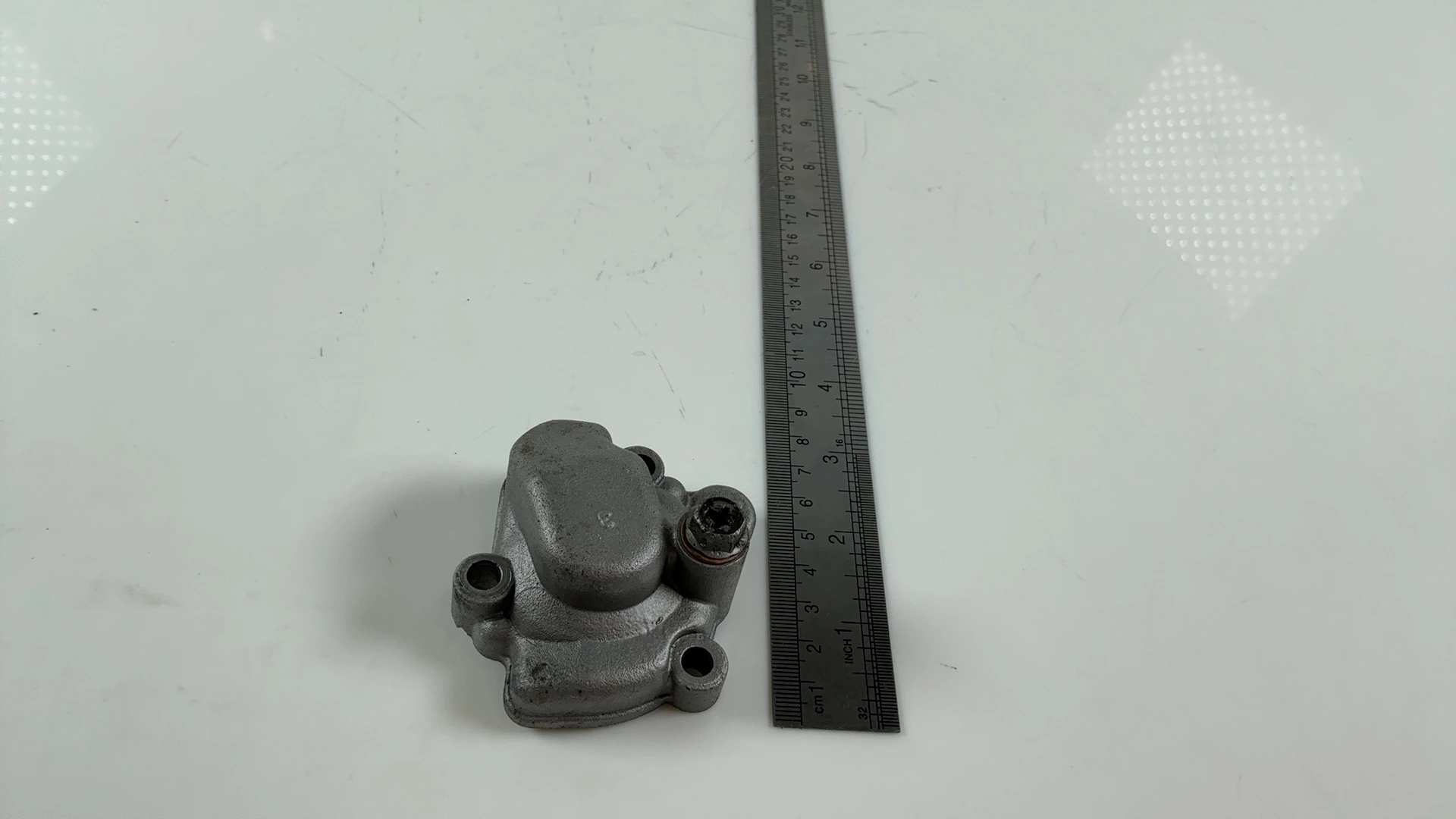 Yamaha DT125LC DT125 125cc Water Pump Cover 1985-1987 OEM 10V-12422-00 - Image 3