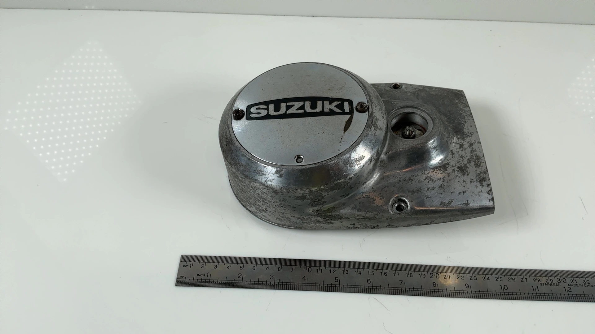 Suzuki GT250 GT250L 250CC Generator Stator Cover 1974 1975 OEM 11351-18100