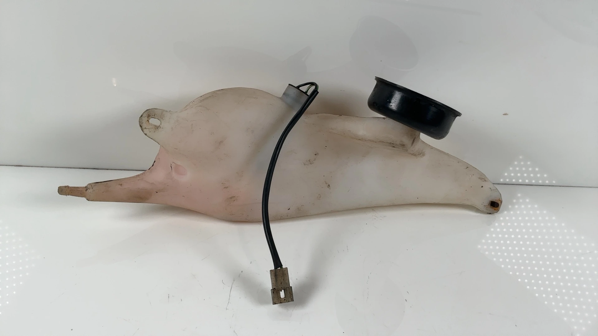 Peugeot XR6 XR6-50 50cc Radiator Coolant Expansion Bottle Tank 2003-2009 S754402 - Image 2
