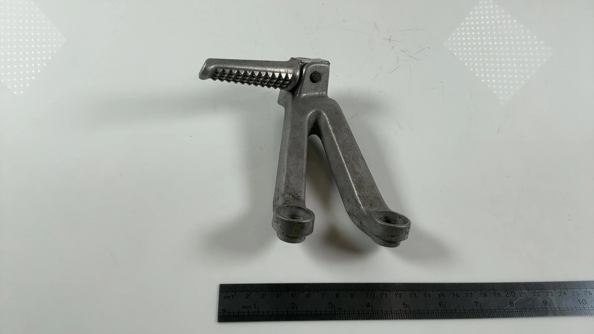 Honda CBR900RR CBR929RR 929cc Left Footpeg Bracket 2000-2001 OEM 50760-MCJ-000 - Image 5