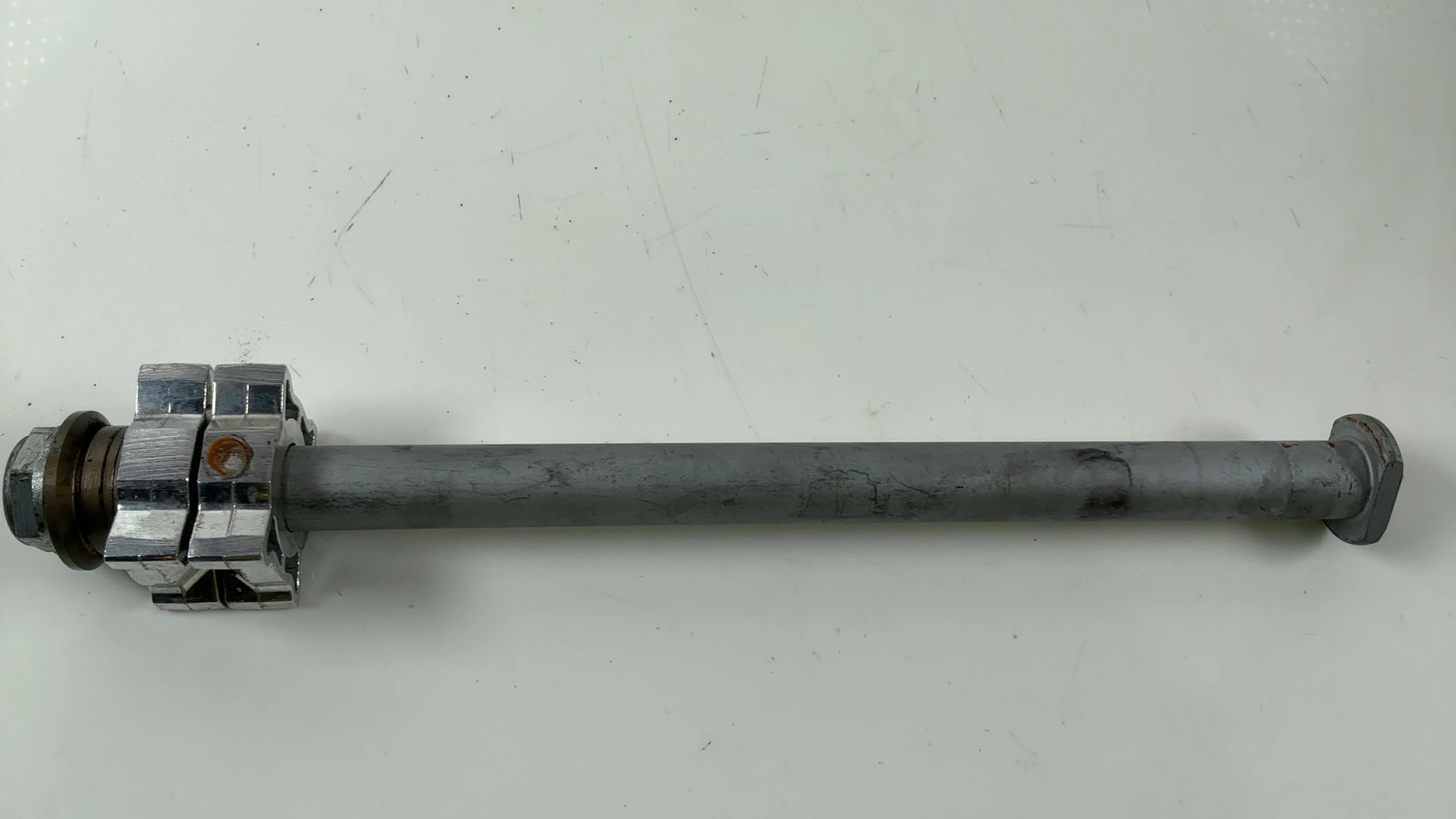 Aprilia RS660 Tuono 660 660cc Rear Wheel Axle Spindle 2021-2026 OEM 2B006173 - Image 2