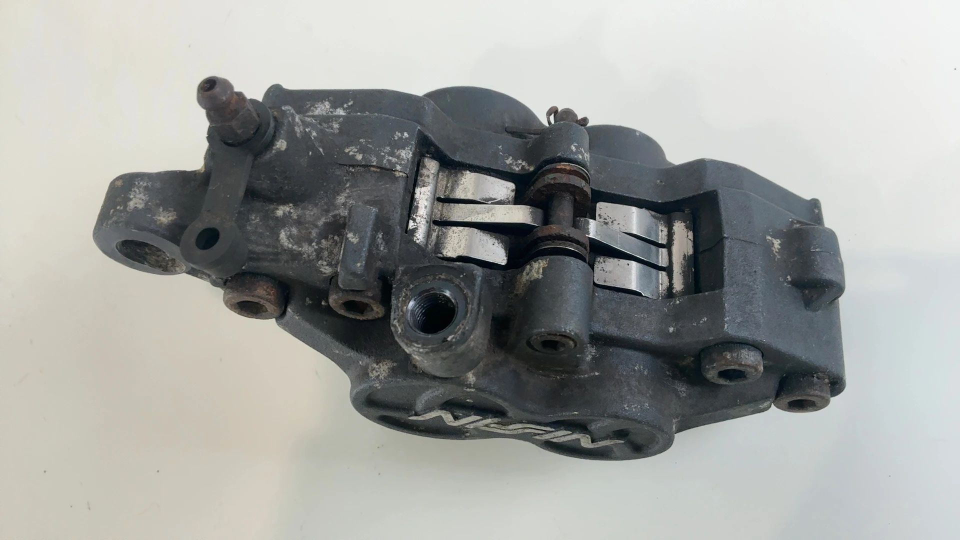 Suzuki GSXR 750 GSX-R750 750cc Front Left Brake Caliper 1988-92 OEM 59300-40C01 - Image 4