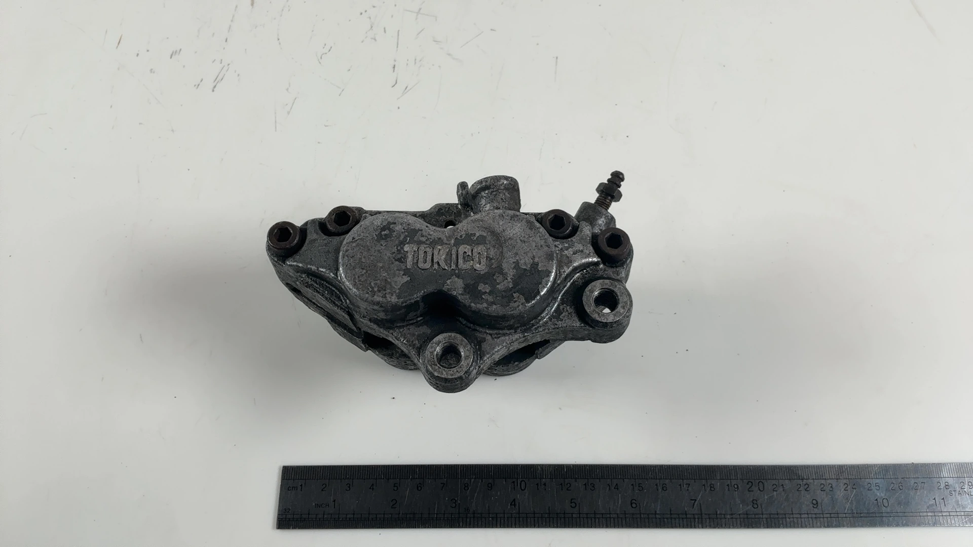Kawasaki Ninja ZXR750 ZX750L Front Right Brake Caliper 1993-95 OEM 43041-1498-FE - Image 4