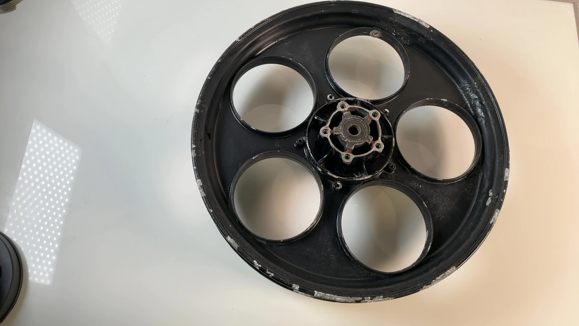Gilera KZ 125 First Generation 125cc Front Wheel Rim 1986-1989 OEM 328003 - Image 1