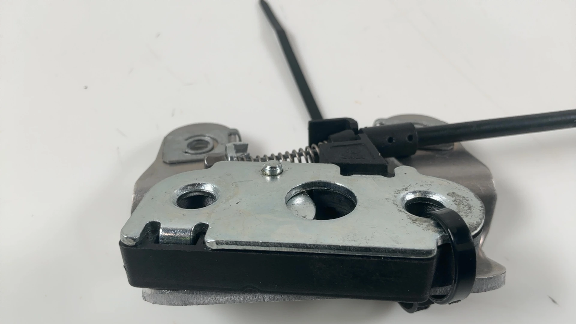 Aprilia RSV4 Tuono V4 1100 Rear Passenger Seat Lock Mechanism 2021-26 AP8102913 - Image 7