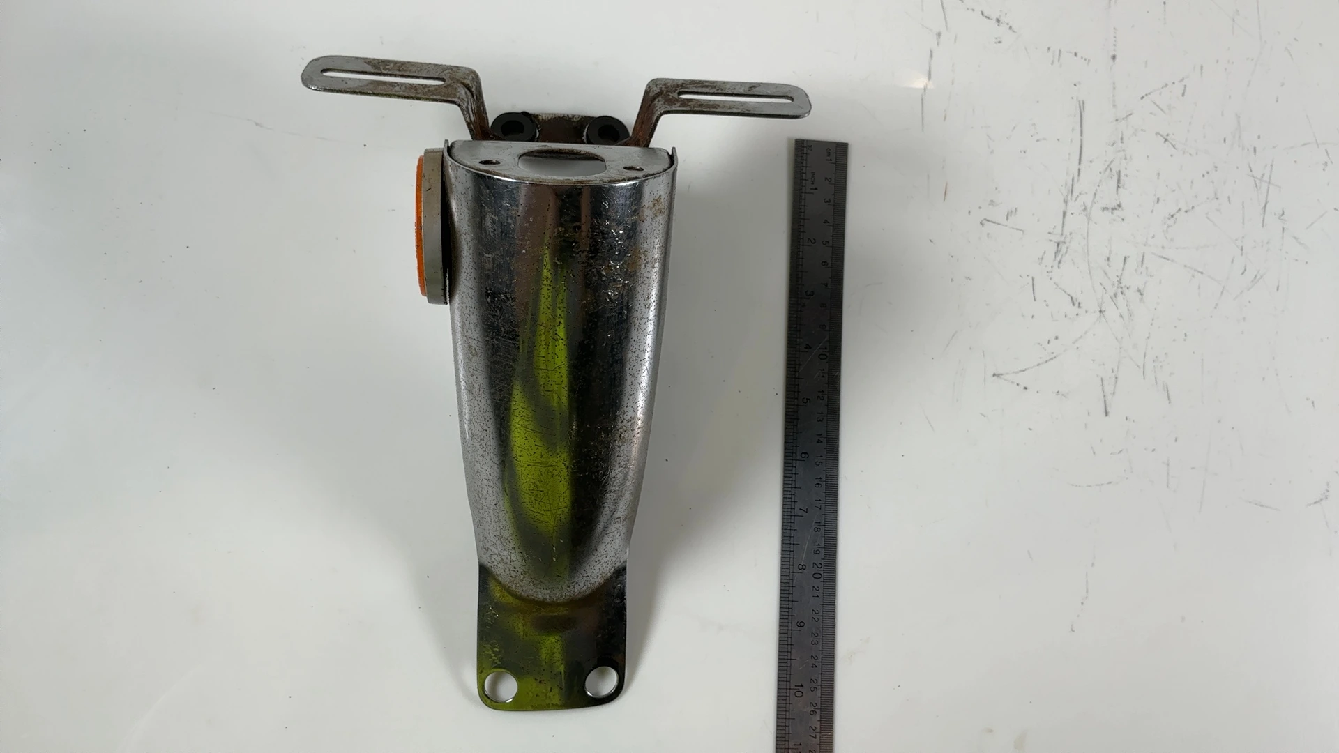 Suzuki T250 T350 T500 250cc 350cc 500cc Tail Light Bracket 1968-1975 35726-11010 - Image 3