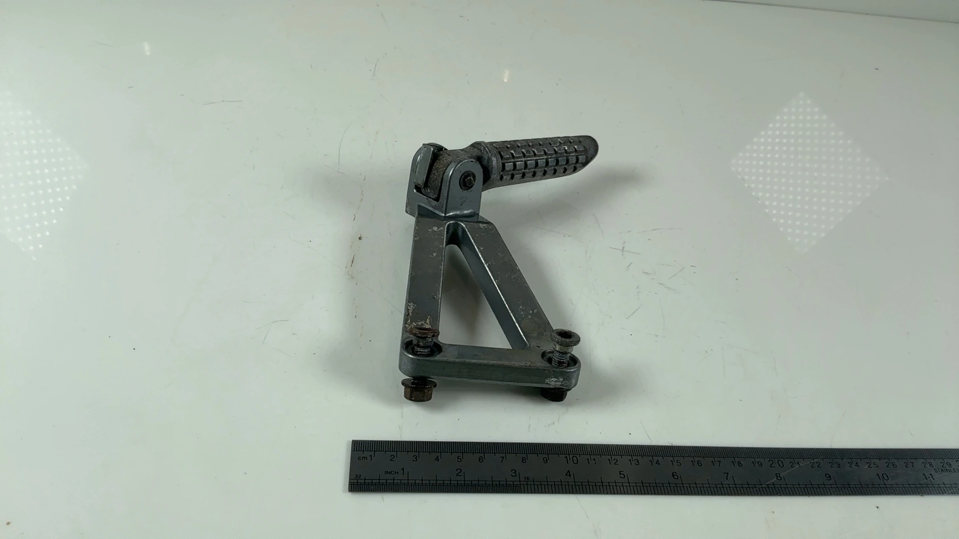 Kawasaki Ninja ZX-9R ZX900B 900cc Left Rear Footrest Peg Stay 1994-97 35011-1667 - Image 5