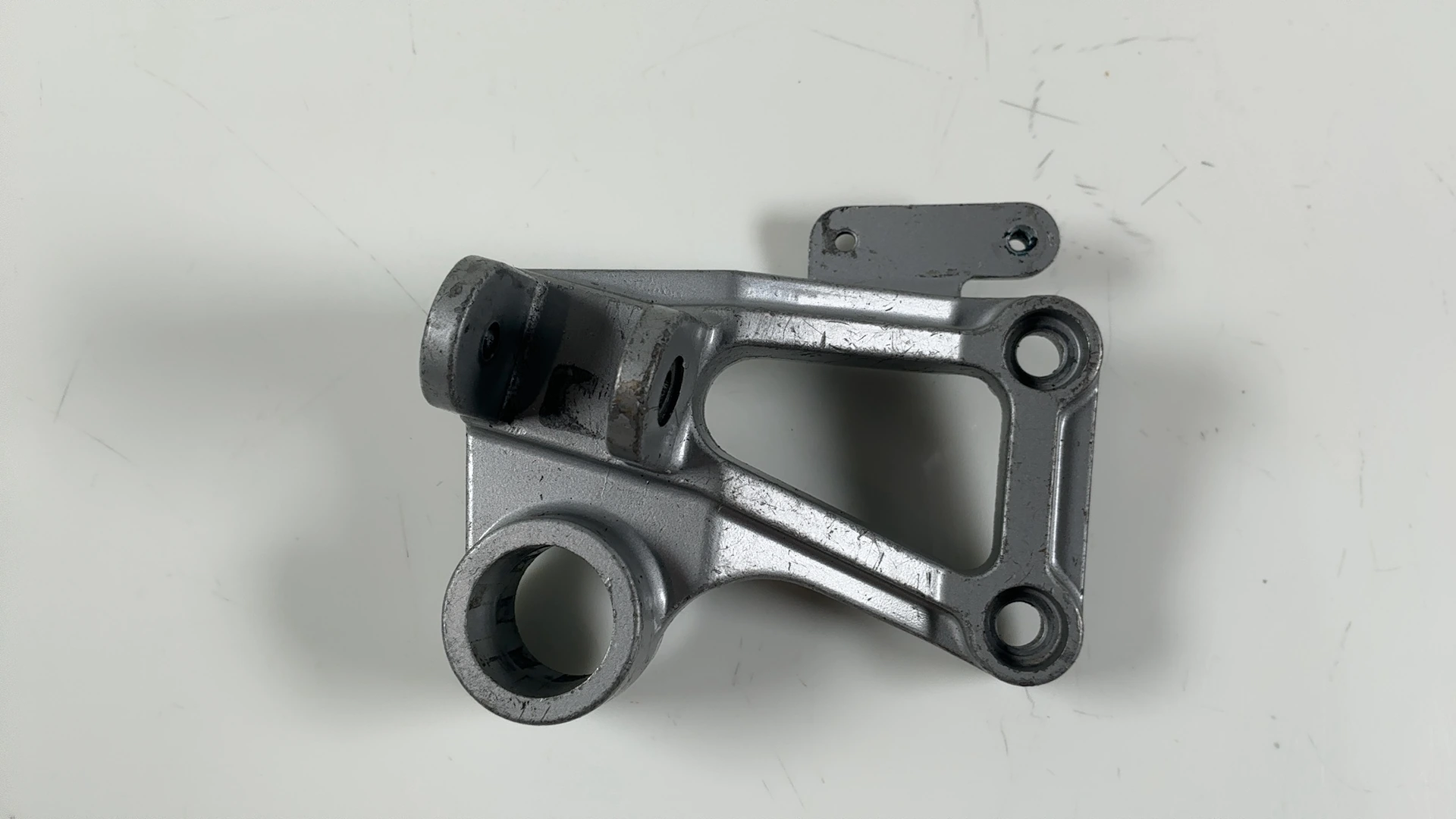 Kawasaki Ninja ZX600A 600cc Rear Right Footpeg Bracket 1985-1987 OEM 35011-1243 - Image 6