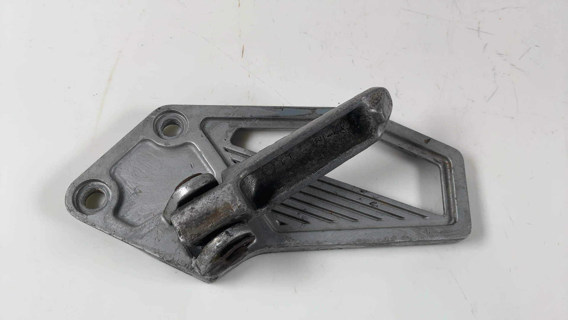 Kawasaki GPX750R ZX750-F 750cc Front Left Footrest Bracket 1987-1990 35011-1314