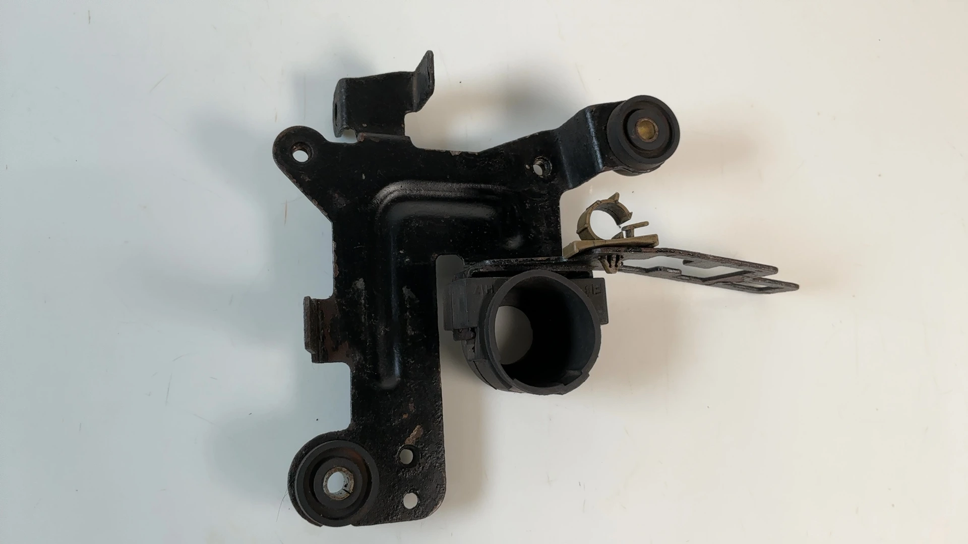 Kawasaki KZ750 LTD 750 Electrical Junction Fuse Box Bracket 1982 1983 32129-1090 - Image 4
