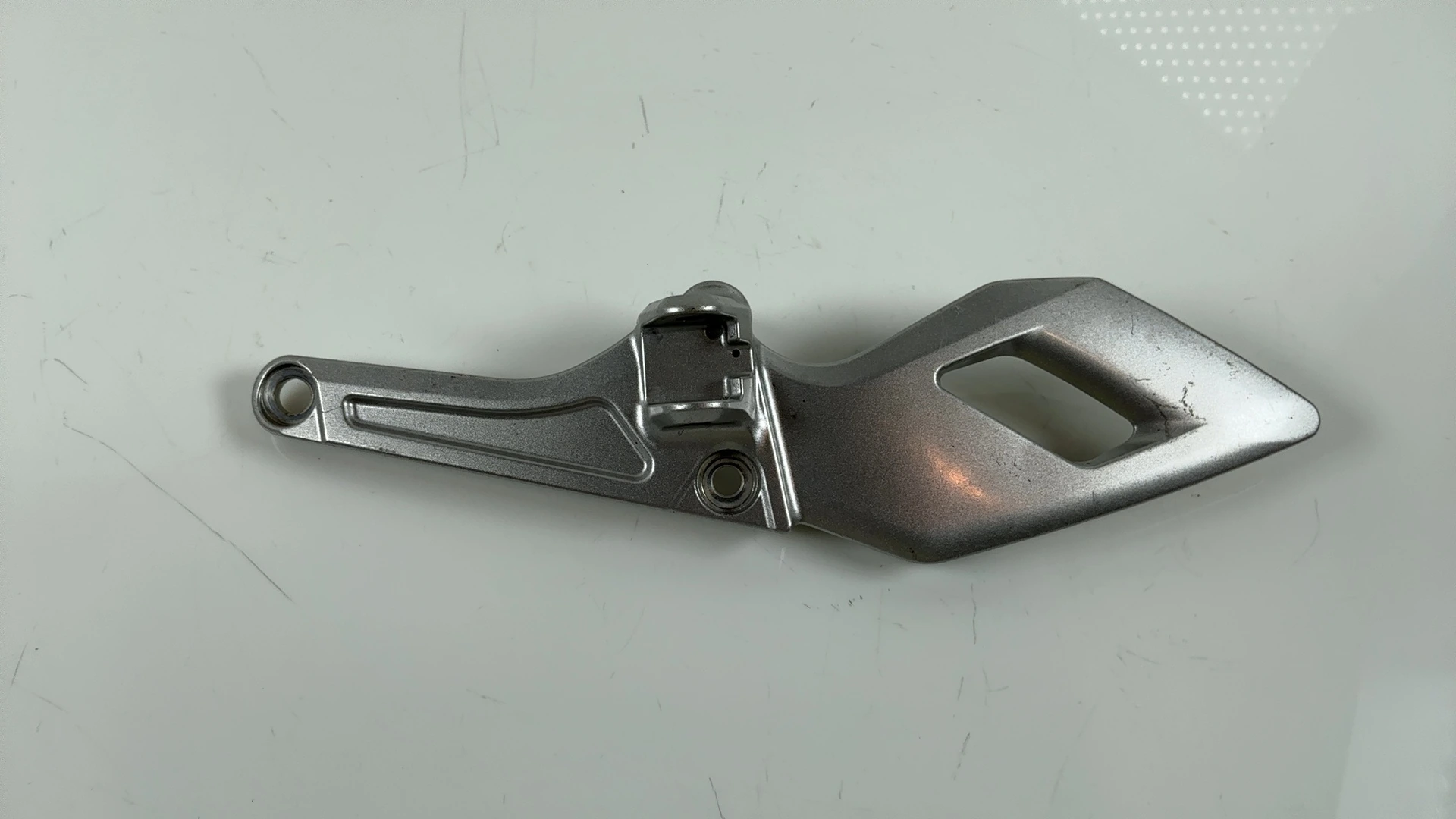 Honda VFR1200F SC63 1200cc Front Right Footrest Bracket 2010-2017 50600-MGE-000 - Image 5